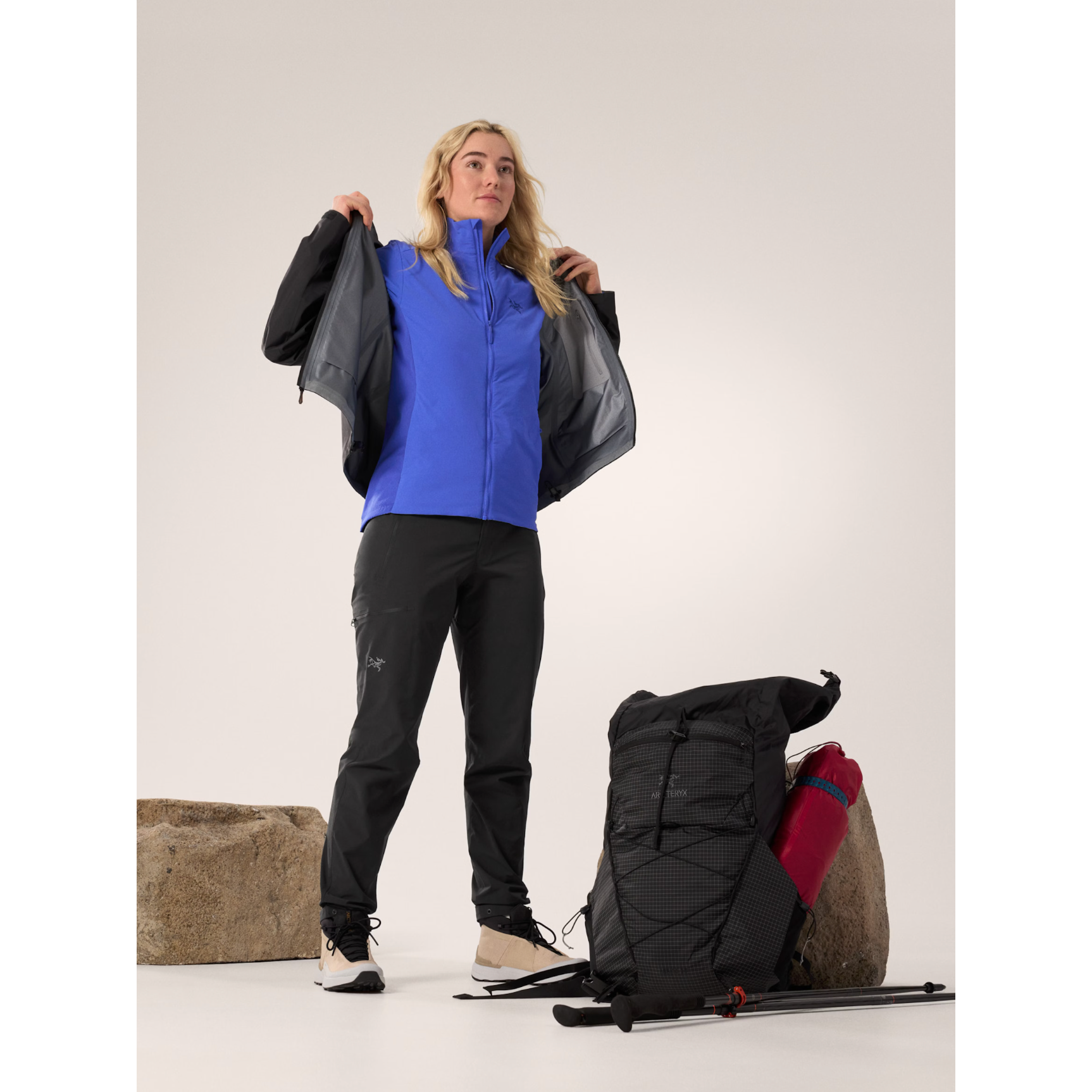 Arc'teryx Women's Atom SL Jacket - Lightweight Insulated Hoodie for Hiking, Running & Outdoor Adventures | Water-Resistant & Breathable Activewear