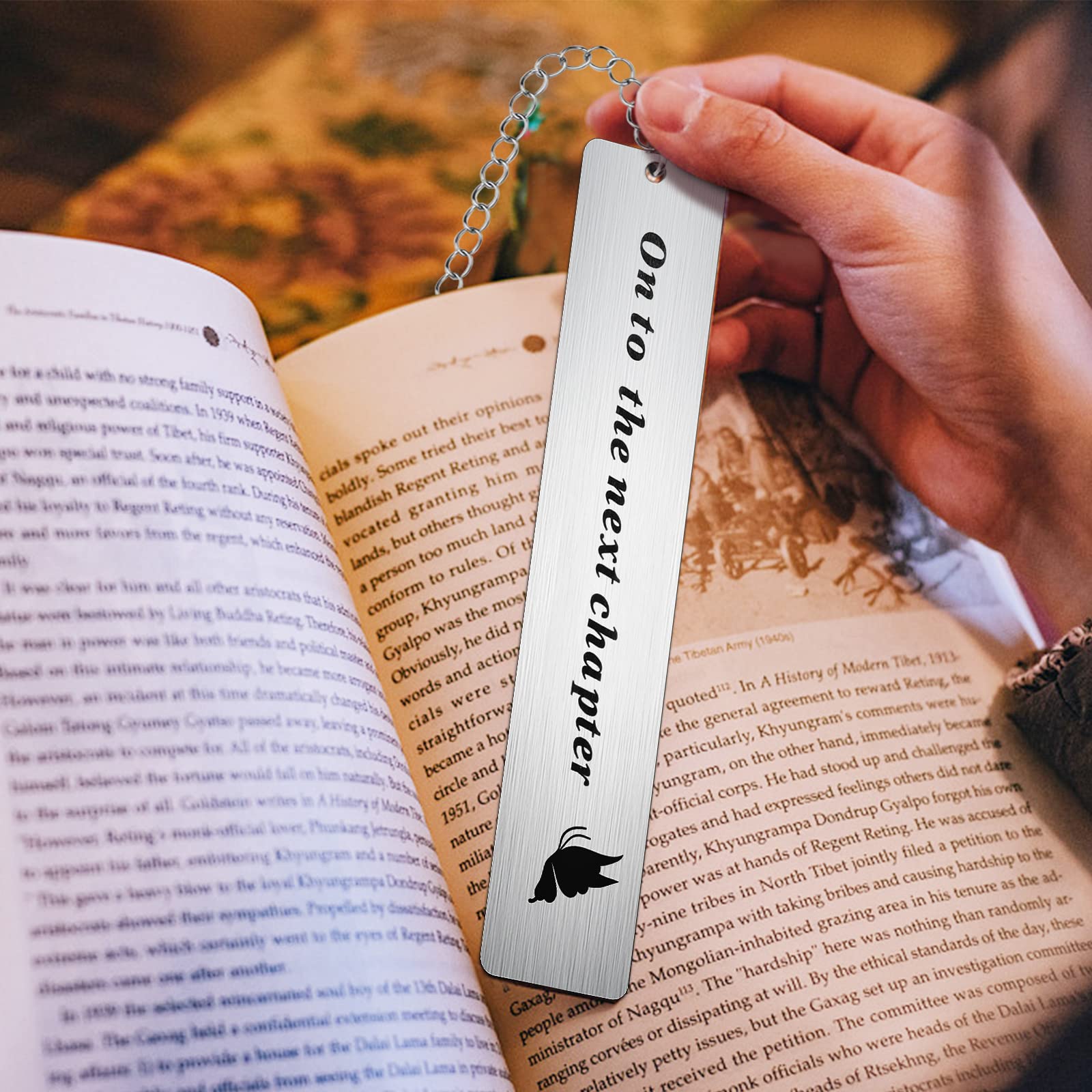 Personalized Metal Bookmark - Custom Engraved Text Bookmark for Women, Teachers, Friends & Book Lovers - Feather Design - Perfect Gift for Reading Enthusiasts & Book Club Members