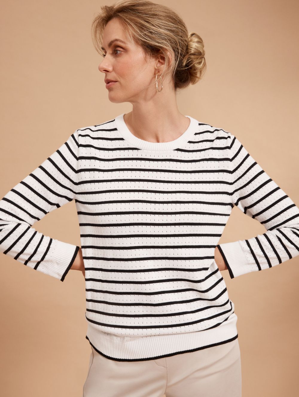 Laurenza Knitwear - Premium Women's Sweaters & Cardigans for Fall & Winter | Cozy Office & Casual Outfits