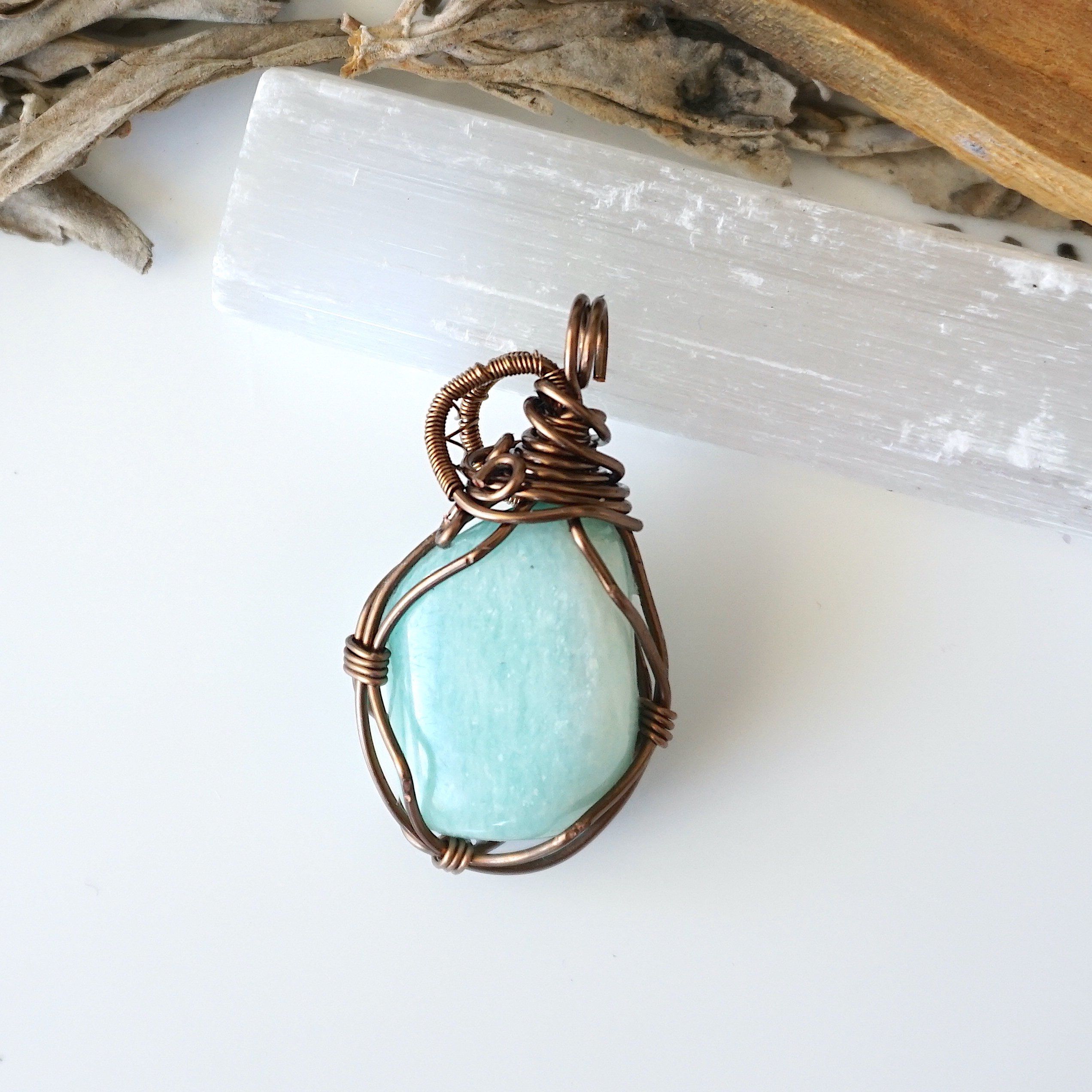 Antique Bronze Amazonite Necklace for Women - Healing Stone Jewelry, Spiritual Gift for Meditation & Energy Balance - Perfect for Yoga, Reiki & Boho Fashion