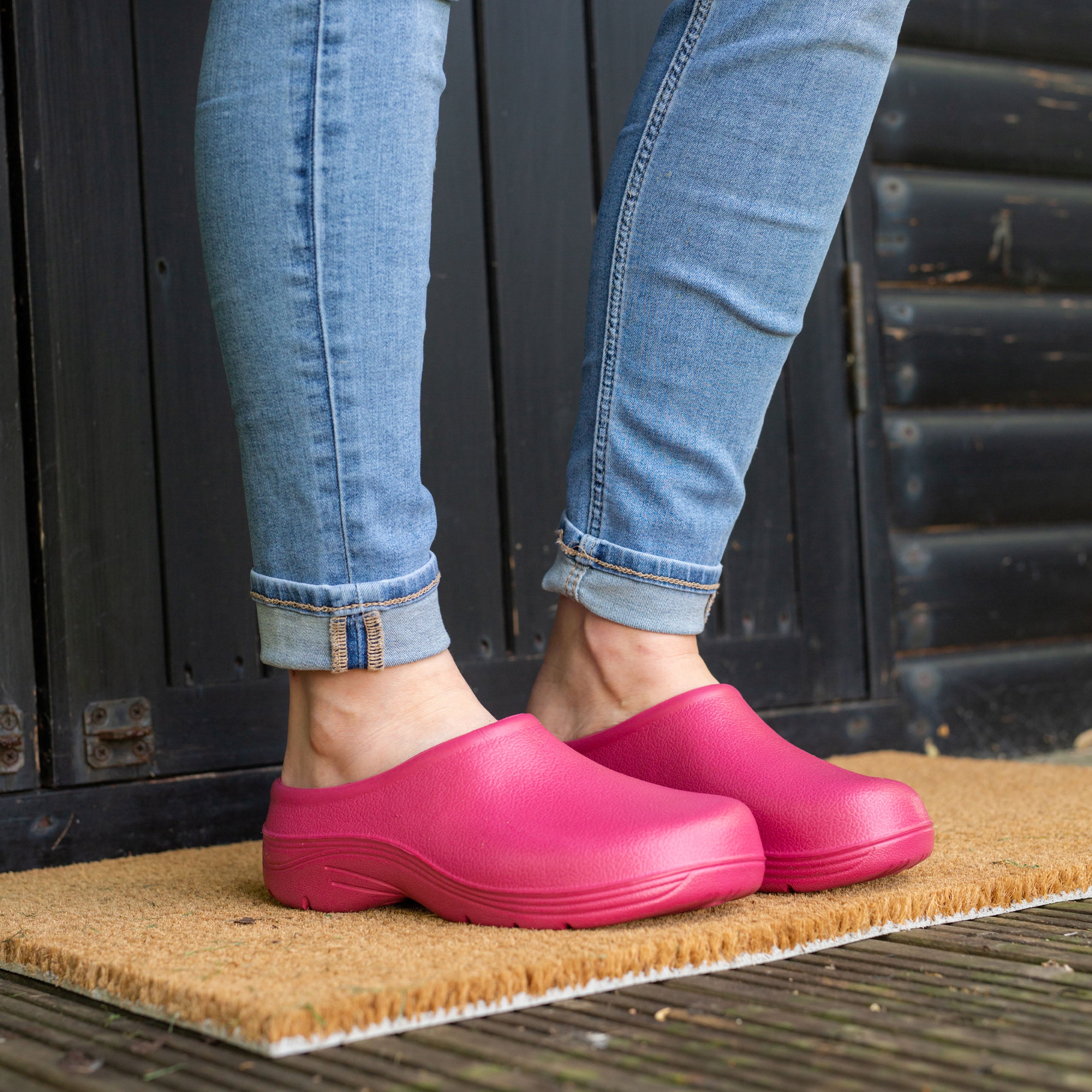Women's Lorton Garden & Work Clogs - Comfortable Slip-Resistant Shoes for Gardening, Farming & Outdoor Work - Perfect for Yard Work, Landscaping & Wet Conditions