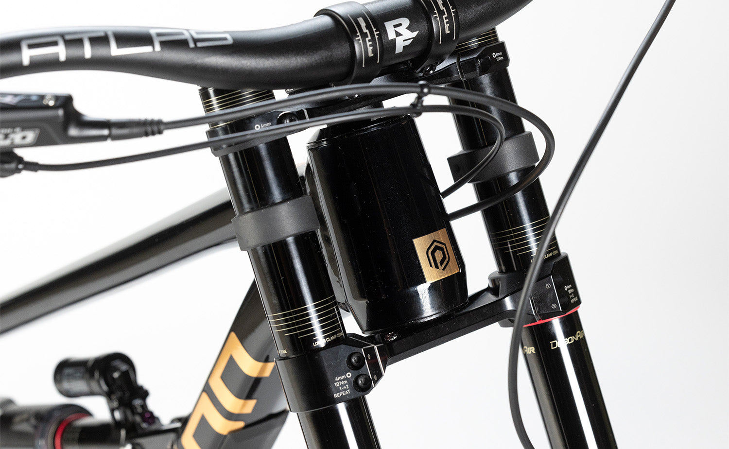 Polygon Collosus DH7 Downhill Mountain Bike - Full Suspension MTB for Extreme Trails & Off-Road Cycling Adventures