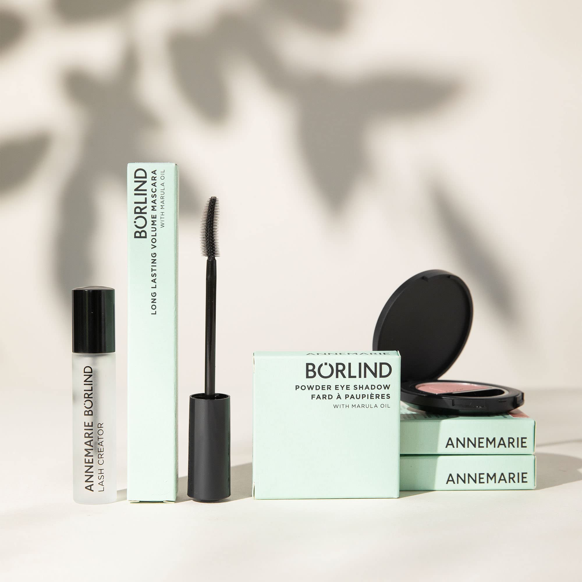 ANNEMARIE BÖRLIND LIFT & LENGTH MASCARA BLACK - Volumizing & Lengthening Mascara for Curly Long Eyelashes, 3D Effect with Natural Ingredients & Castor Oil, Eye Makeup, 0.27 Fl Oz - Perfect for Everyday Wear & Special Occasions