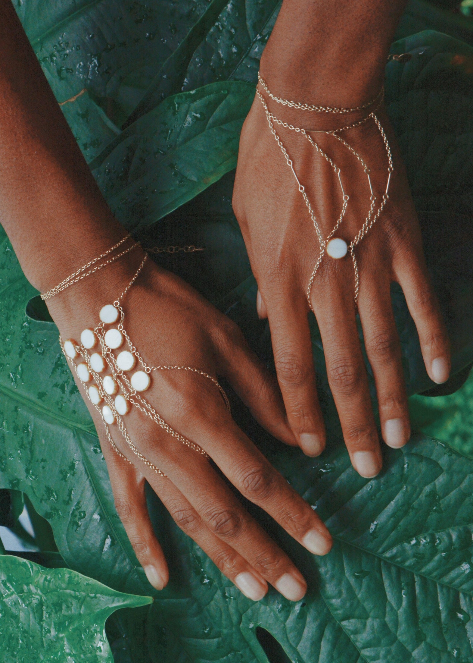 Manifestation Point Circle Stone Hand Chain - Spiritual Healing Bracelet for Positive Energy & Good Luck | Meditation, Yoga & Daily Wear Jewelry