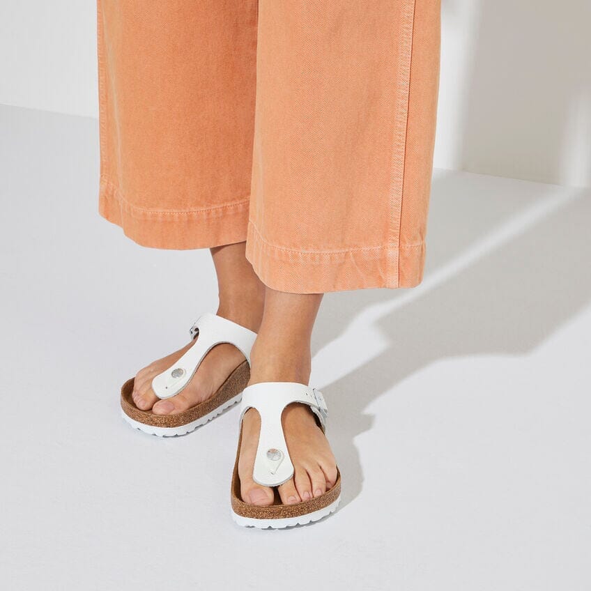 BIRKENSTOCK GIZEH Leather Sandals for Women - Comfortable Cork Footbed & Adjustable Straps - Perfect for Summer, Beach, and Casual Wear