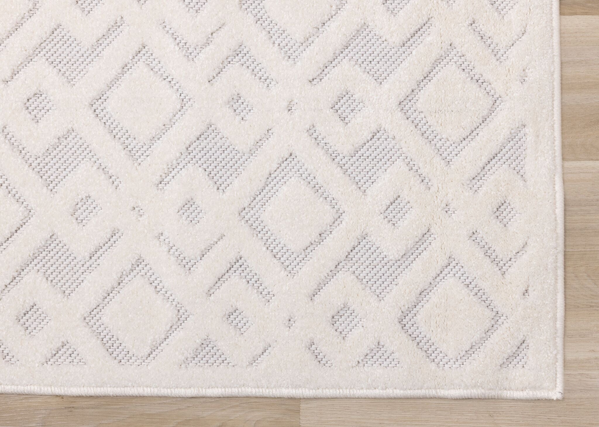 Arctic Echo 6'7 x 9'6 Diamond Area Rug - Soft Plush White Modern Rug for Living Room, Bedroom & Office - Stain Resistant & Easy to Clean