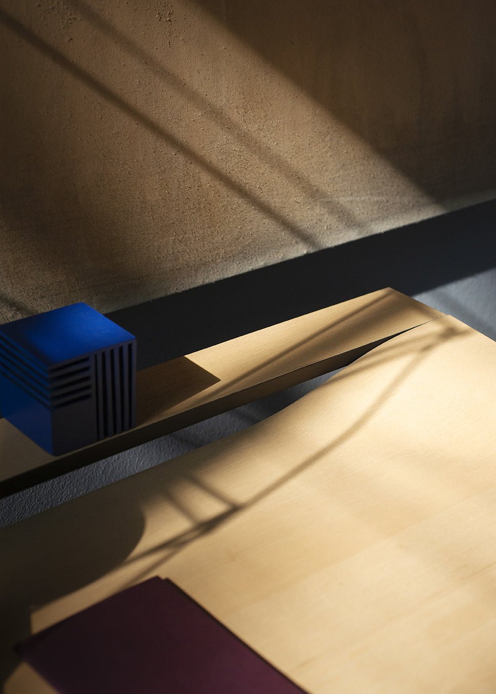 Bross Cut Desk - Modern & Stylish Home Office Desk for Small Spaces | Perfect for Remote Work, Study & Writing
