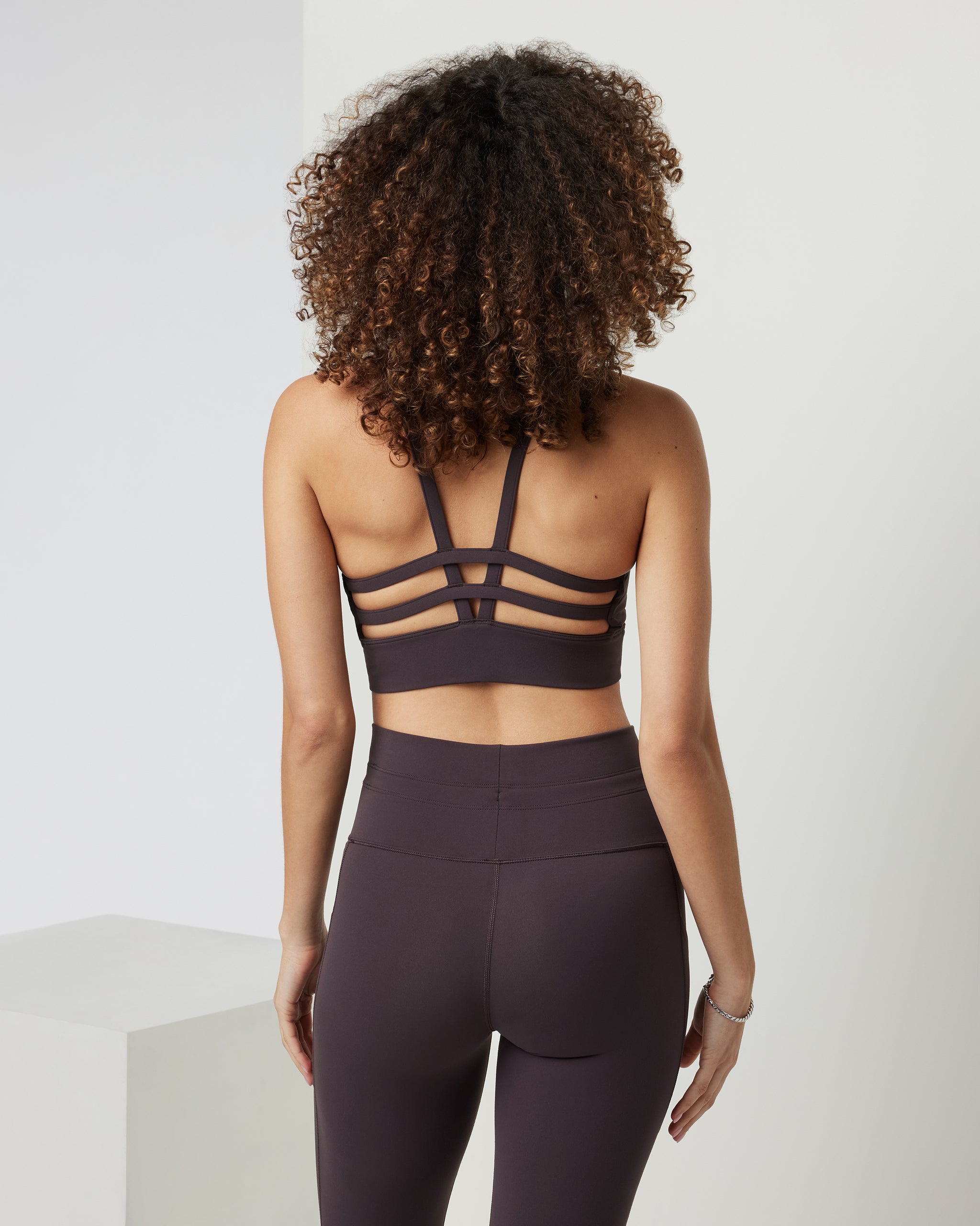 Vuori Yosemite Longline Bra for Women - High Performance Yoga Sports Bra with Moisture-Wicking Fabric - Perfect for Yoga, Running & Gym Workouts