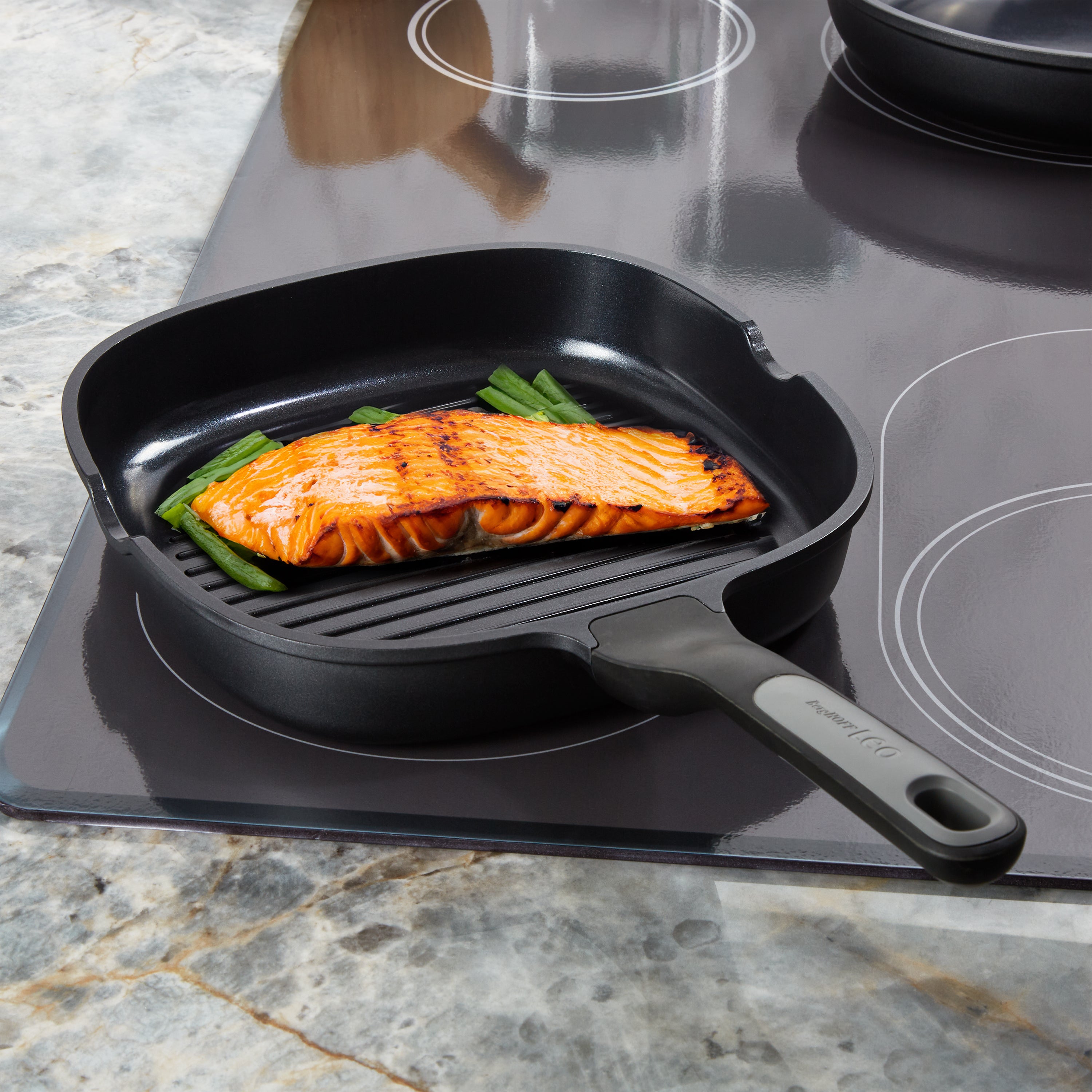 BergHOFF Leo Stone+ 5-Piece Nonstick Ceramic Cookware Set with Turner - Eco-Friendly Recycled Material - Perfect for Sautéing, Frying & Healthy Cooking