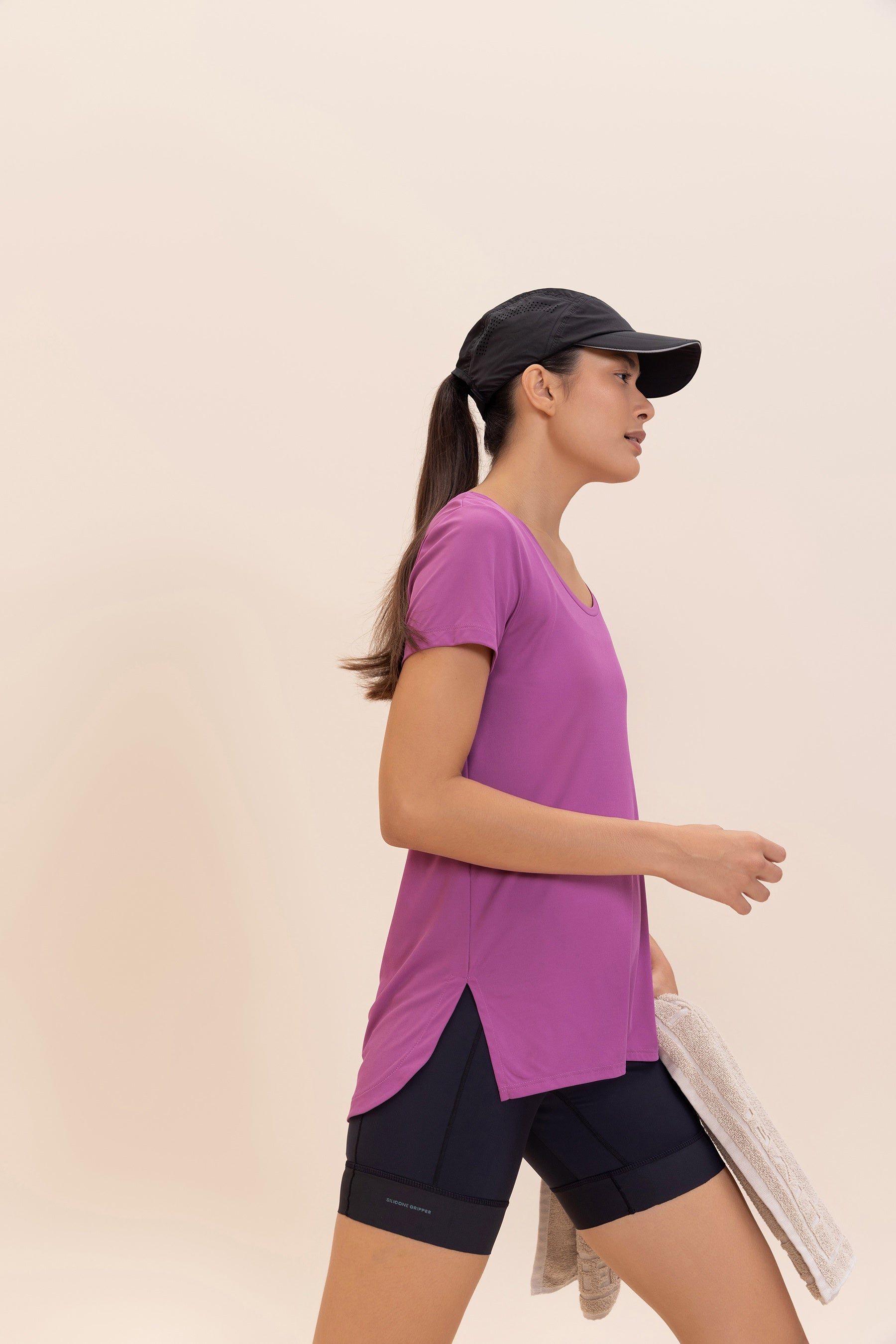 Long Back Link T-Shirt - Trendy Graphic Tee for Men & Women | Perfect for Casual Wear, Street Style & Everyday Outfits