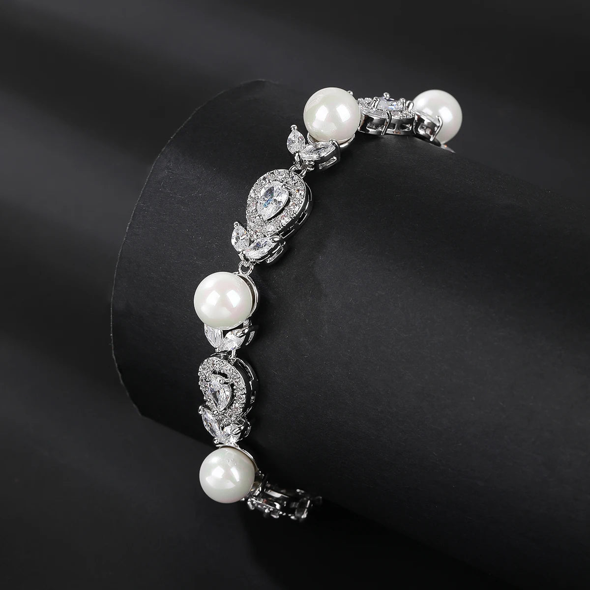 Elegant Pearl Chain Bracelet for Women - White & Gold Cubic Zirconia Wedding Jewelry | Perfect for Bridal Party, Anniversary Gifts & Special Occasions