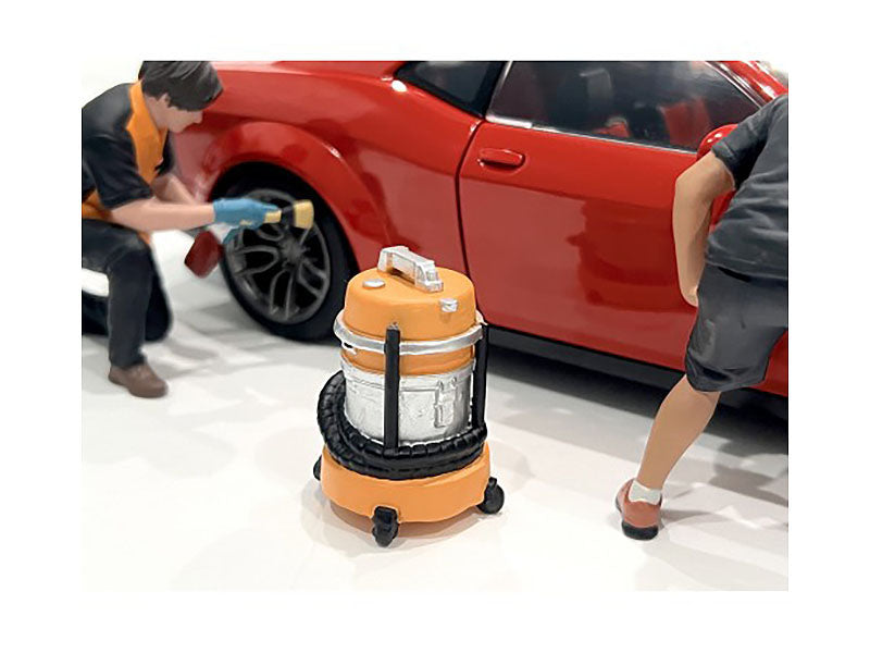 American Diorama 1/18 Scale Model Wet/Dry Vacuum Cleaner - Detail Masters Figure 6 for Miniature Car Models - Perfect for Diorama Displays, Model Train Scenes & Collectible Showcases