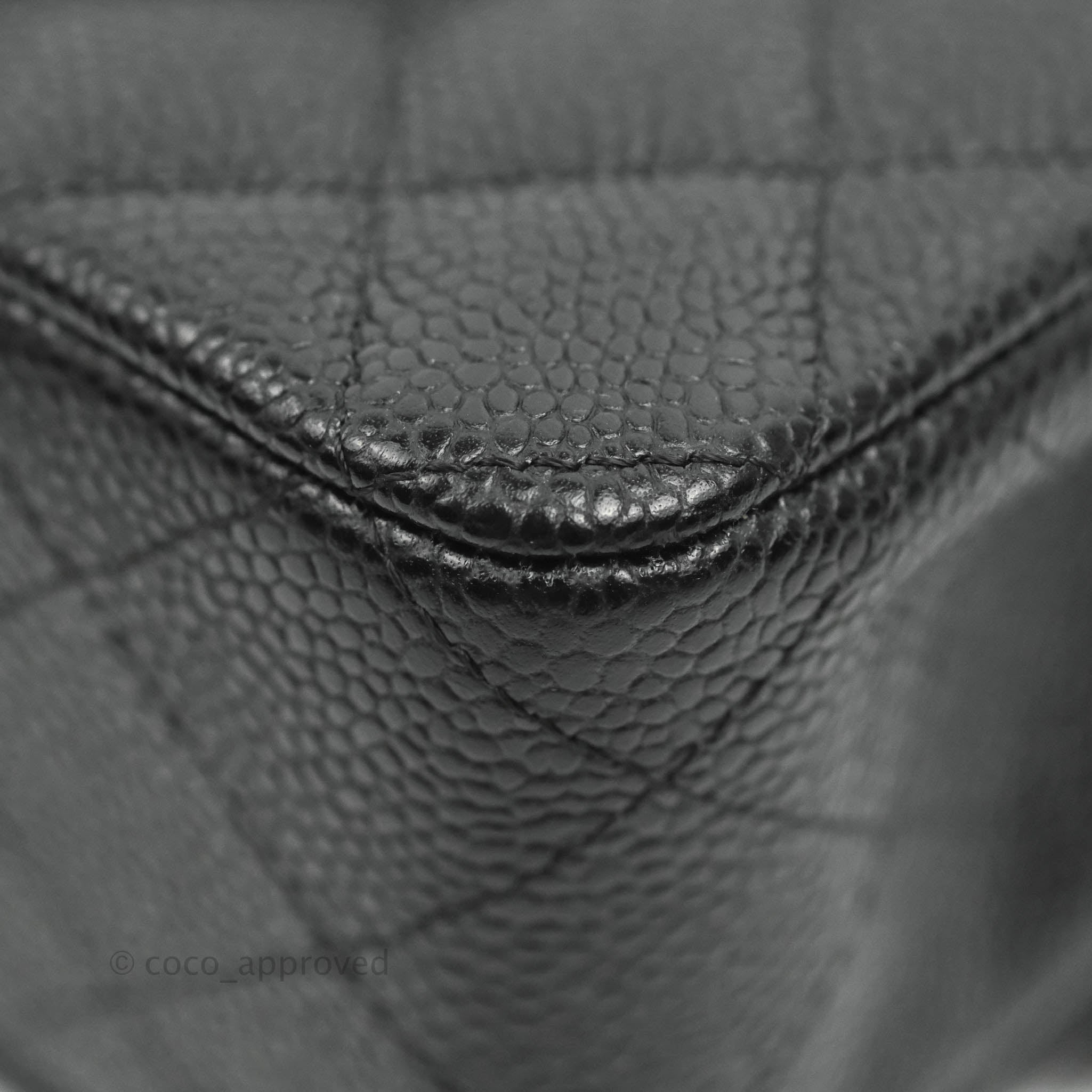 Chanel Classic M/L Medium Double Flap Bag in Black Caviar Leather with 24K Gold Hardware - Luxury Handbag for Women, Perfect for Evening Events & Special Occasions