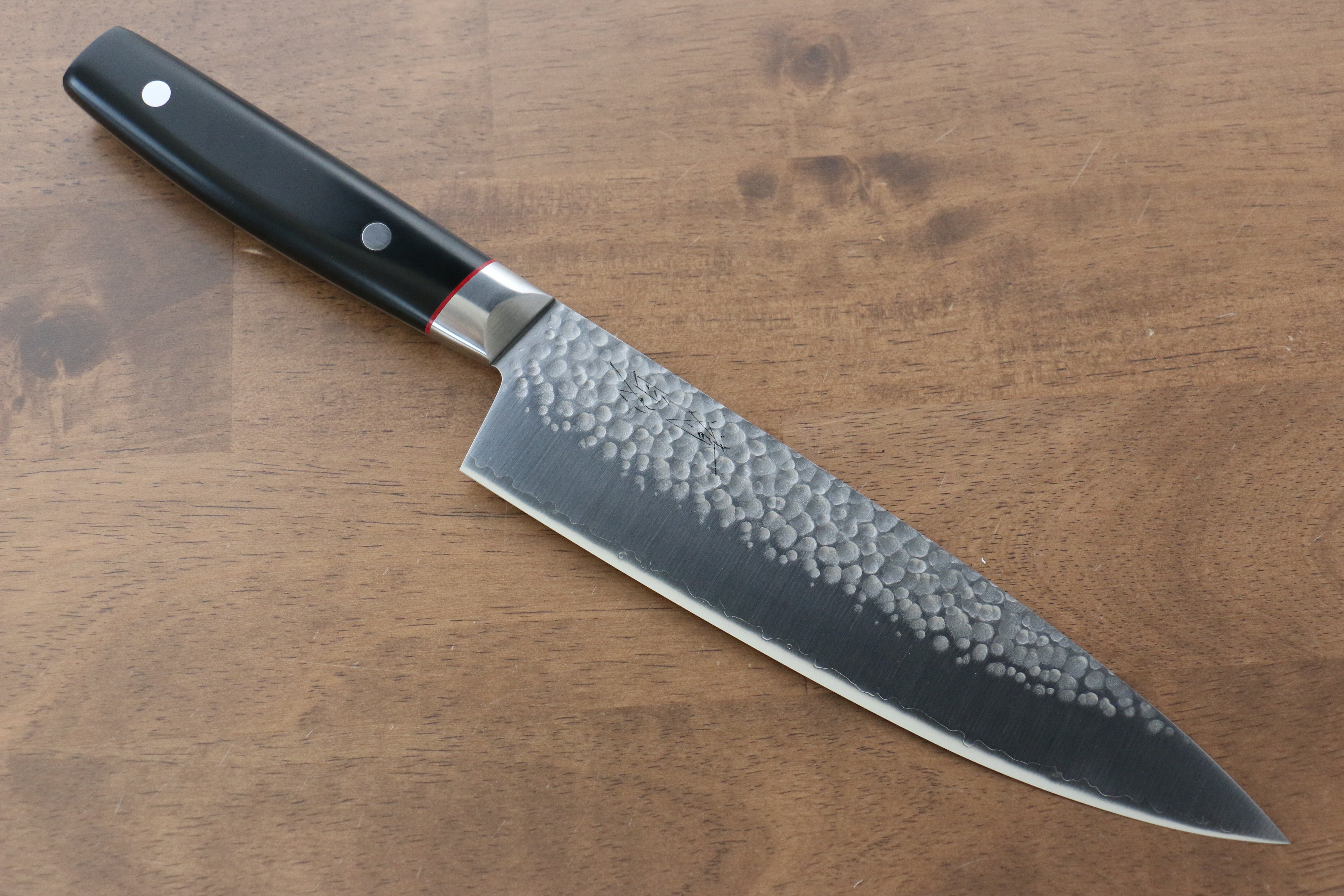 Seisuke PRO J VG10 Hammered Gyuto Japanese Chef Knife 200mm (8 Inch) with Black Micarta Handle - Professional Kitchen Knife for Slicing, Dicing, and Chopping Vegetables, Meat, and Fish