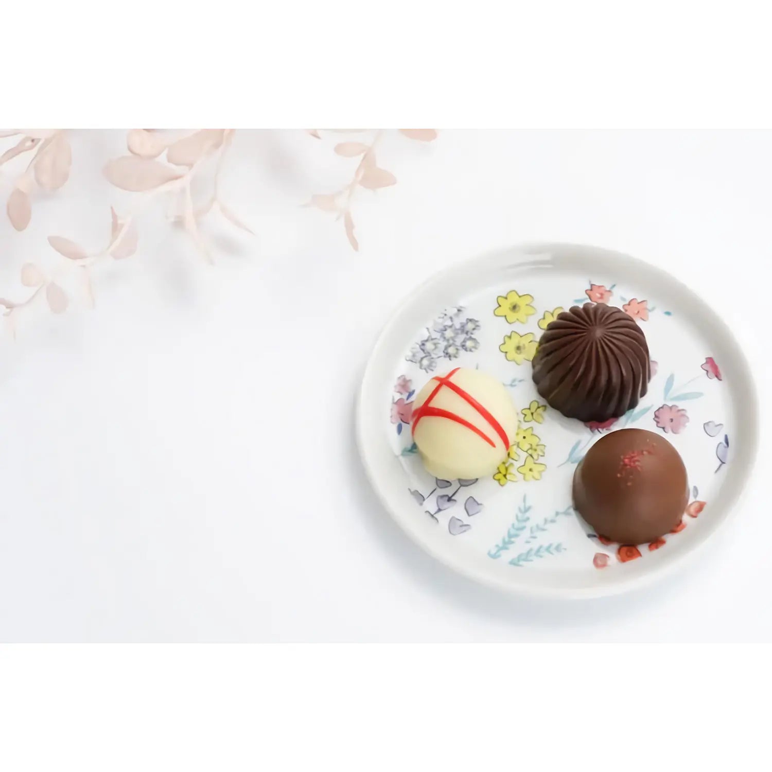 Harekutani Porcelain Coaster Set - Elegant Botanical Design, Absorbent Ceramic Drink Coasters for Coffee Table, Dining Table & Home Decor - Perfect for Parties, Gifts & Everyday Use