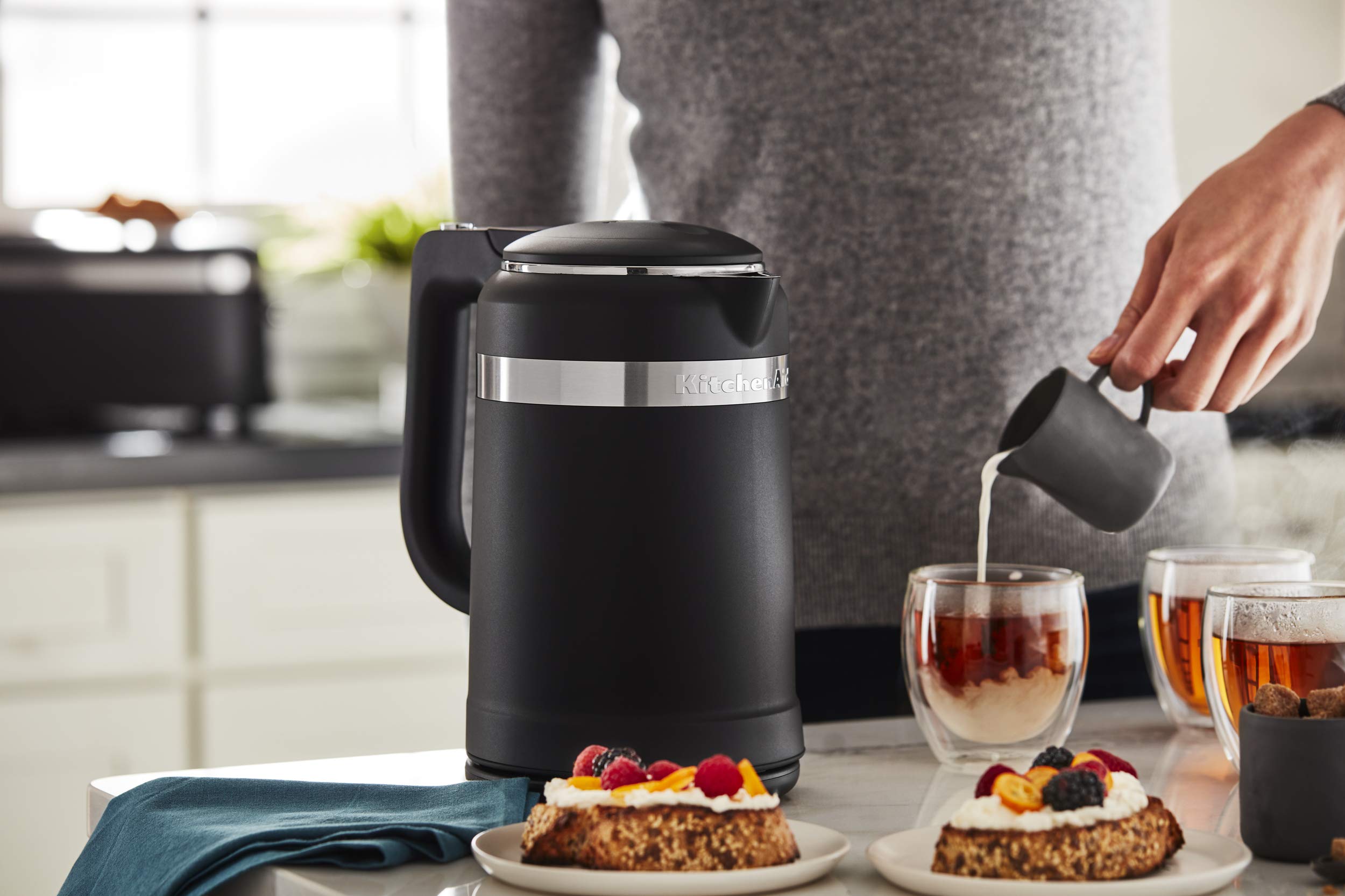 KitchenAid KEK1565BM 1.5L Electric Kettle - Matte Black Stainless Steel Water Boiler for Tea, Coffee & Instant Meals - Fast Heating & Auto Shut-Off for Home, Office & Dorm Use
