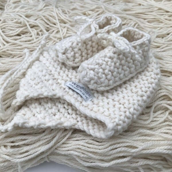 Adorable Baby Hat and Booties Set - Soft Knit Newborn Winter Accessories for Boys & Girls | Perfect for Photography, Gifts, and Outdoor Adventures