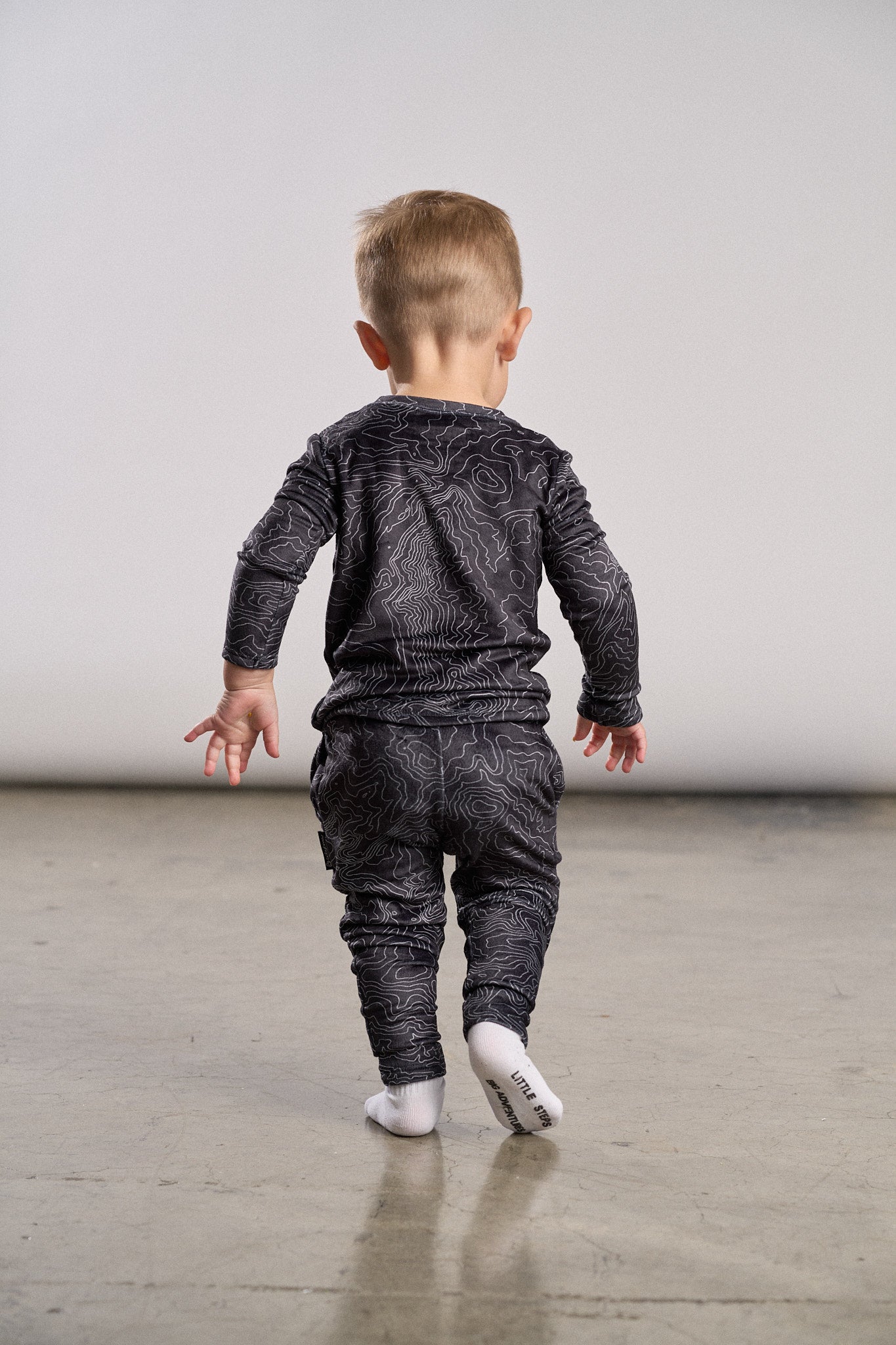 LB x Baby Breez Long Sleeve Ski Resort 2-Piece Pajama Set - Black | Cozy Winter Sleepwear for Kids & Toddlers | Perfect for Cold Nights, Family Vacations & Holiday Gifts