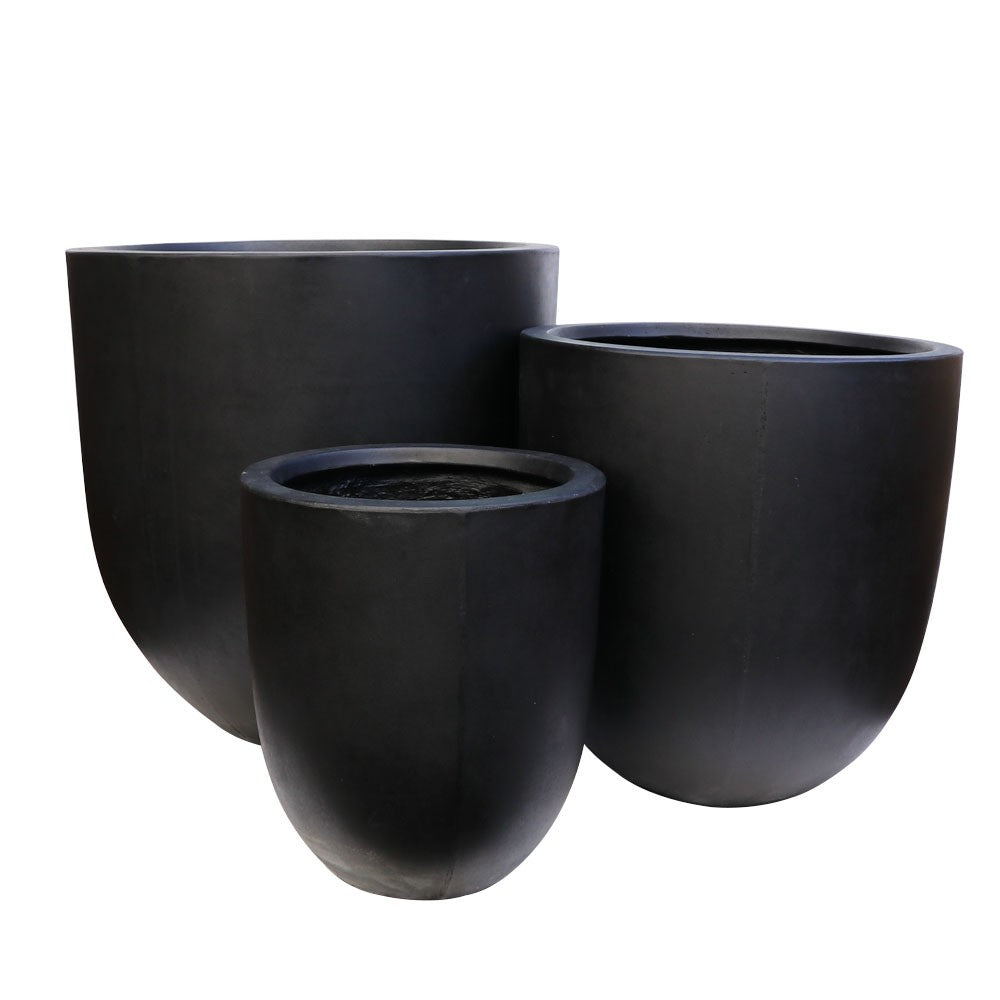 Mohaka Black Outdoor Planter Small - Modern Decorative Flower Pot for Patio, Garden & Balcony - Perfect for Succulents, Herbs & Small Plants
