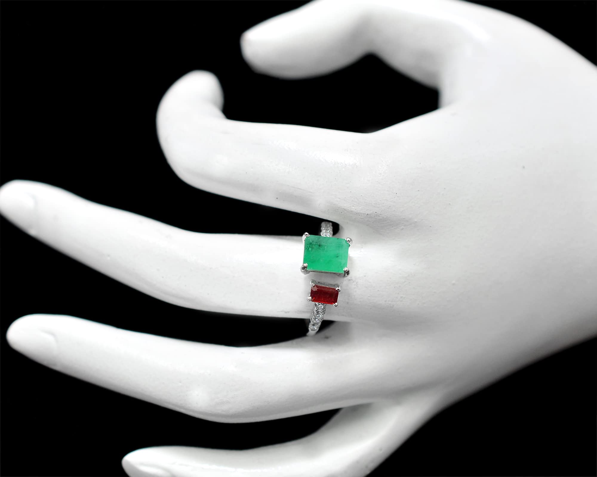Natural Green Emerald & Red Ruby Ring - 925 Sterling Silver July Birthstone Promise Ring for Women | Elegant Jewelry Gift for Girlfriend, Wife, Her | Perfect for Christmas, Anniversary, Valentine's Day & Special Occasions
