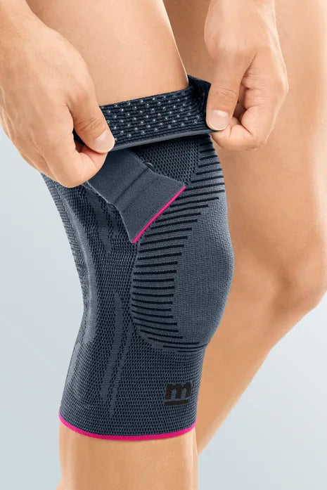 Medi GenuMedi PT Knee Brace - Adjustable Compression Support for Pain Relief, Arthritis & Injury Recovery - Ideal for Running, Sports & Daily Activities