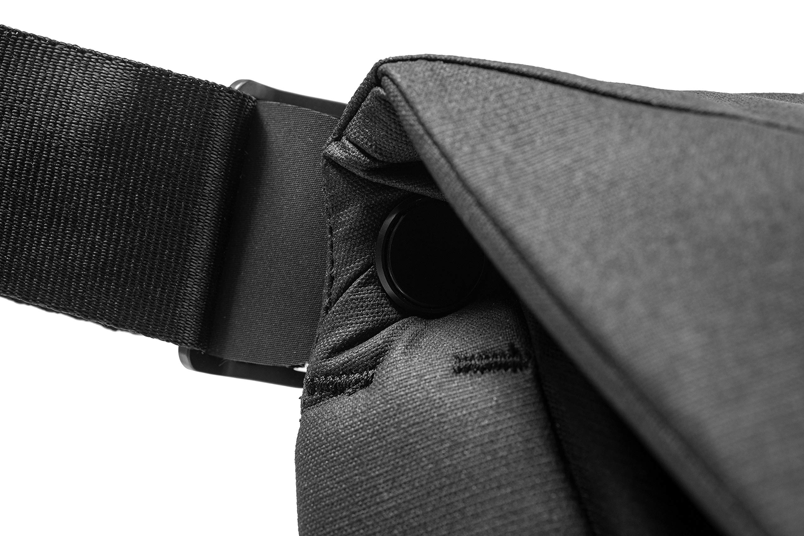 Peak Design Women's Messenger Bag - Waterproof Crossbody Shoulder Bag for Work, Travel & Everyday Use - Durable Laptop Bag with Adjustable Strap for Women (Commute, Office, Business Trips)
