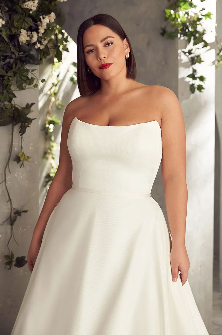Mikaella 2409 Elegant Formal Evening Gown for Women - Perfect for Prom, Wedding, and Black Tie Events