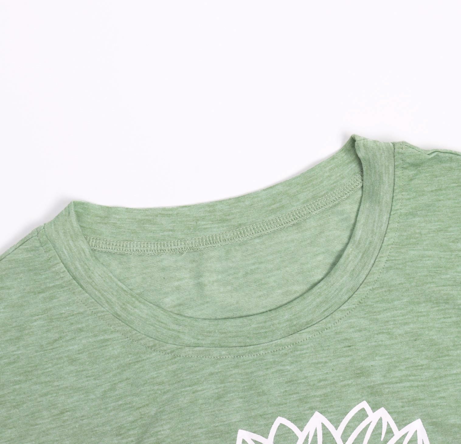 Women's Summer Sunflower Graphic T-Shirt - Cute Floral Print Loose Fit Crew Neck Short Sleeve Casual Top for Beach, Vacation & Everyday Wear