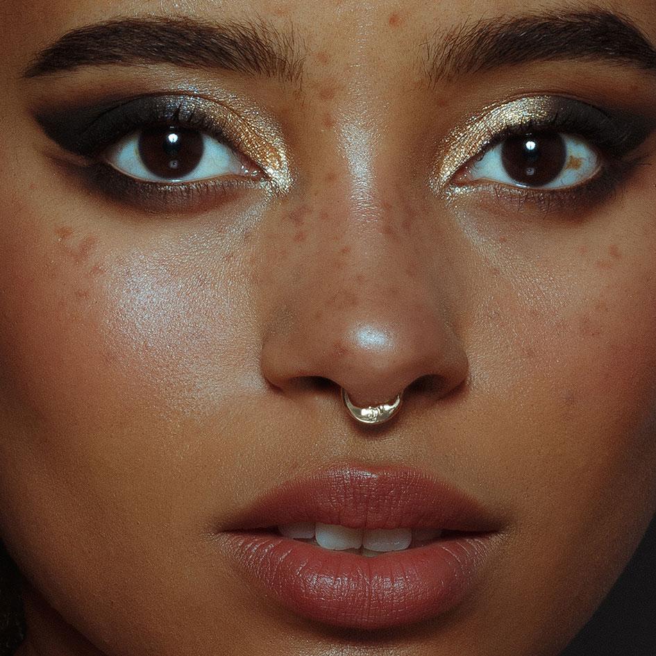 Gold Clicker Ring for Septum Piercing - MAN IN THE MOON Design - Hypoallergenic Jewelry for Women & Men - Perfect for Everyday Wear & Special Occasions