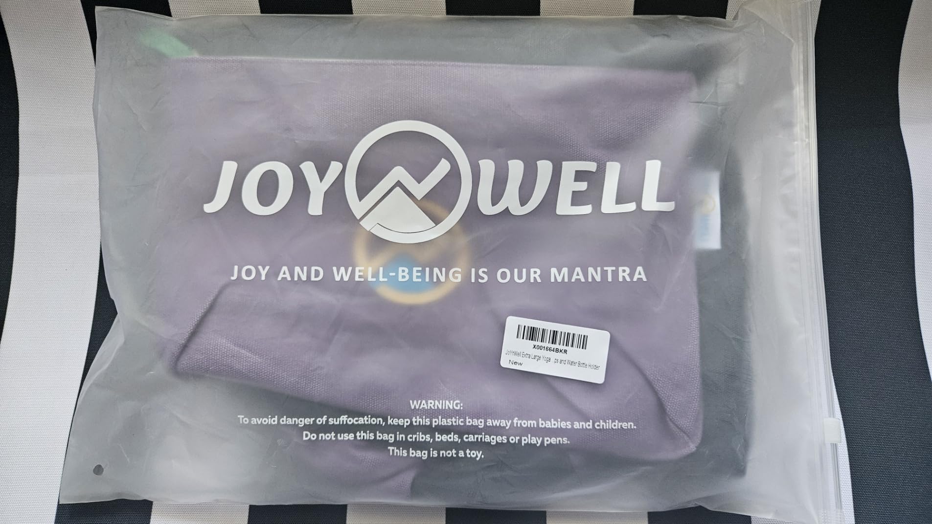 JoYnWell Large Yoga Mat Bag Carrier for Men & Women - Stylish Tote with 4 Pockets | Durable Yoga Mat Bag Fits All Accessories | Lightweight & Easy to Carry (30 Inch) - Perfect for Yoga Class, Gym, Travel & Outdoor Activities