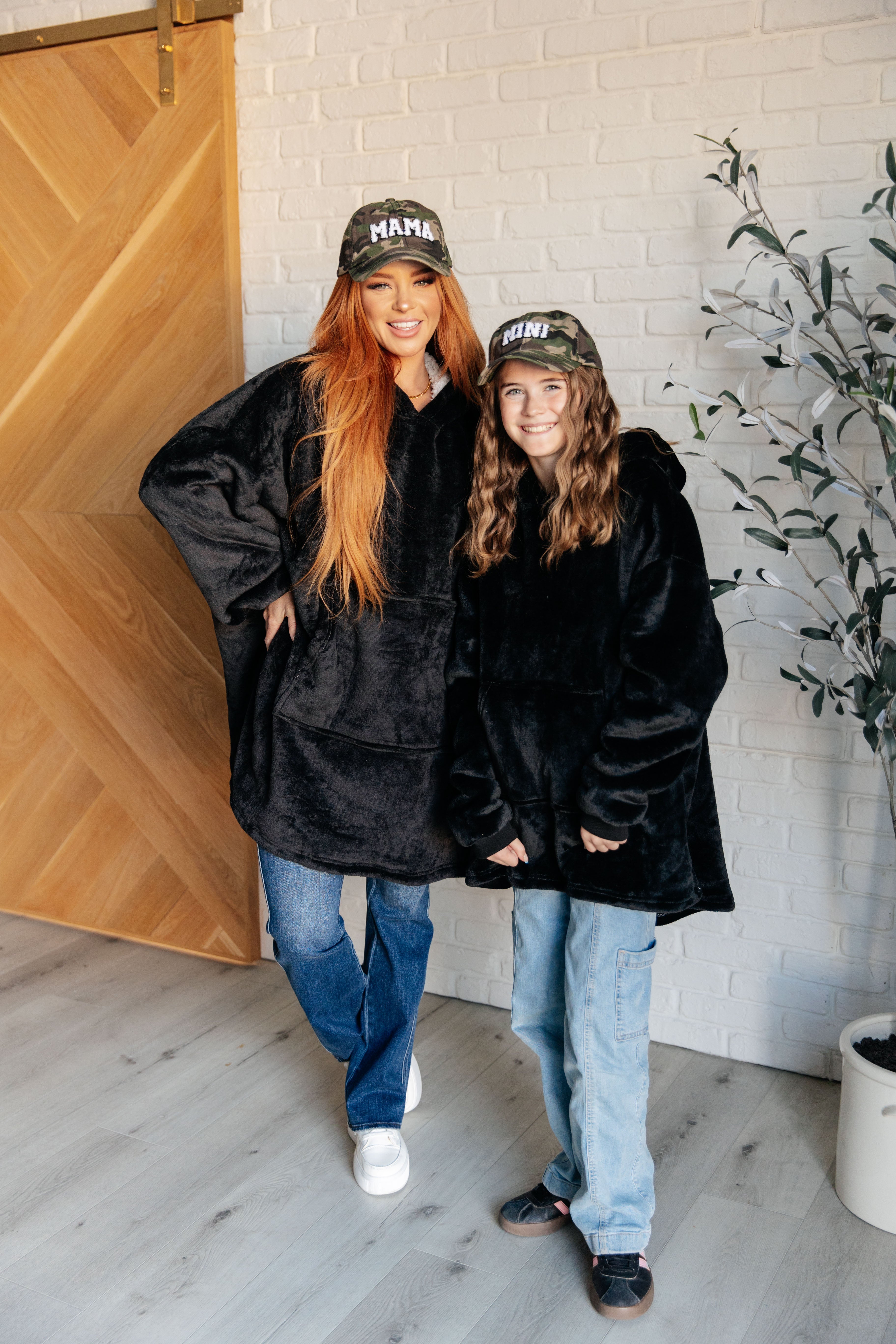 **Mama and Baby Matching Camo Hat Set - Mother and Child Adjustable Cotton Hats for Outdoor Adventures, Hunting, and Family Photos**