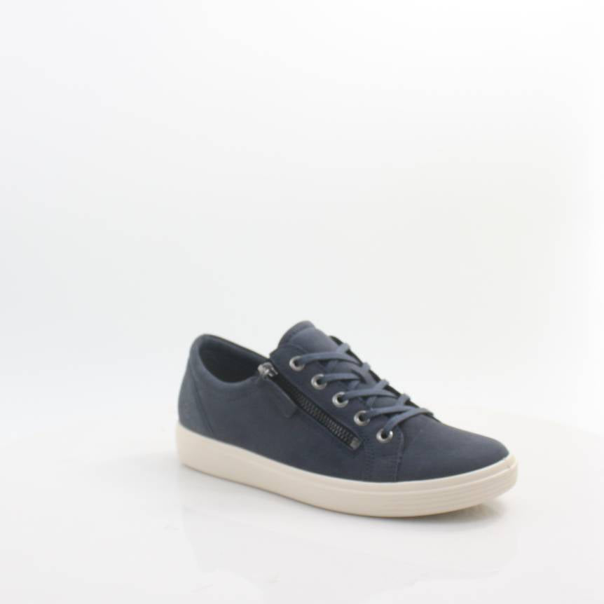 ECCO Classic Sneakers for Men & Women | Comfortable Casual Walking Shoes | Perfect for Work, Travel & Everyday Wear