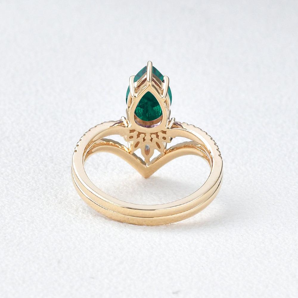 1.7ct Pear Emerald Vintage Style Ring Set - 2 Piece Bridal Jewelry for Engagement & Wedding - Classic Elegant Gift for Her