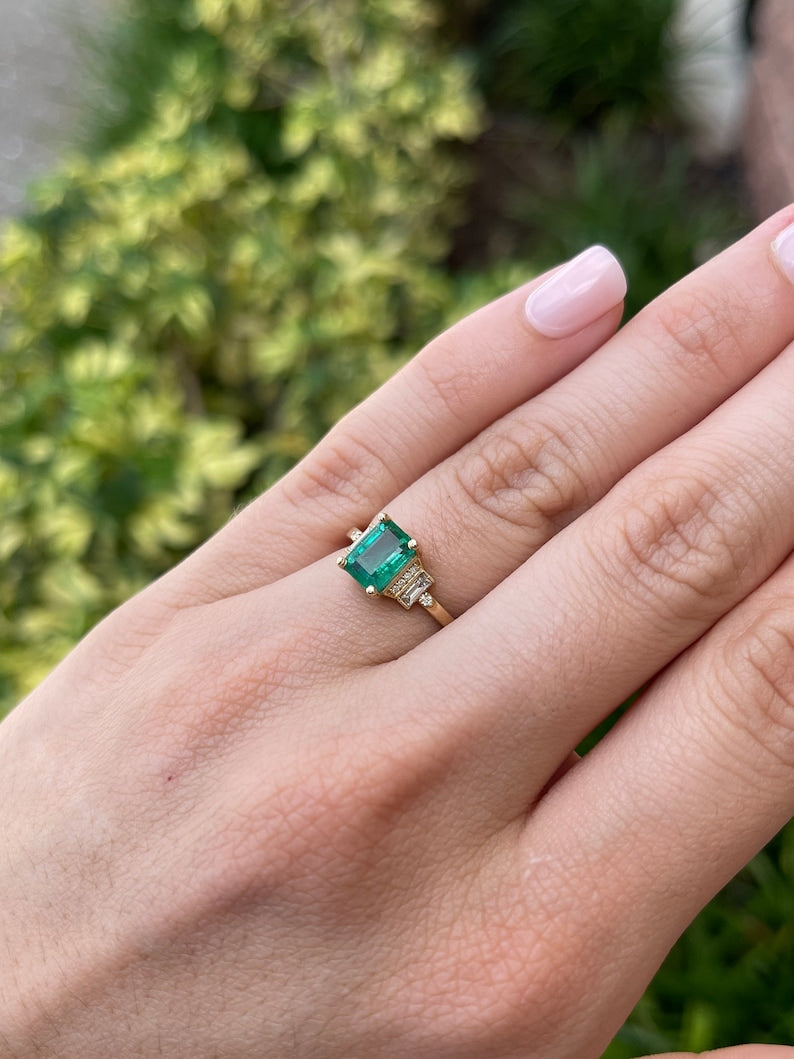 1.80tcw 14K Gold Emerald and Diamond Ring - Round Cut Brilliant Green Gemstone Engagement Ring for Women, Perfect for Valentine's Day, Anniversary & Special Occasions