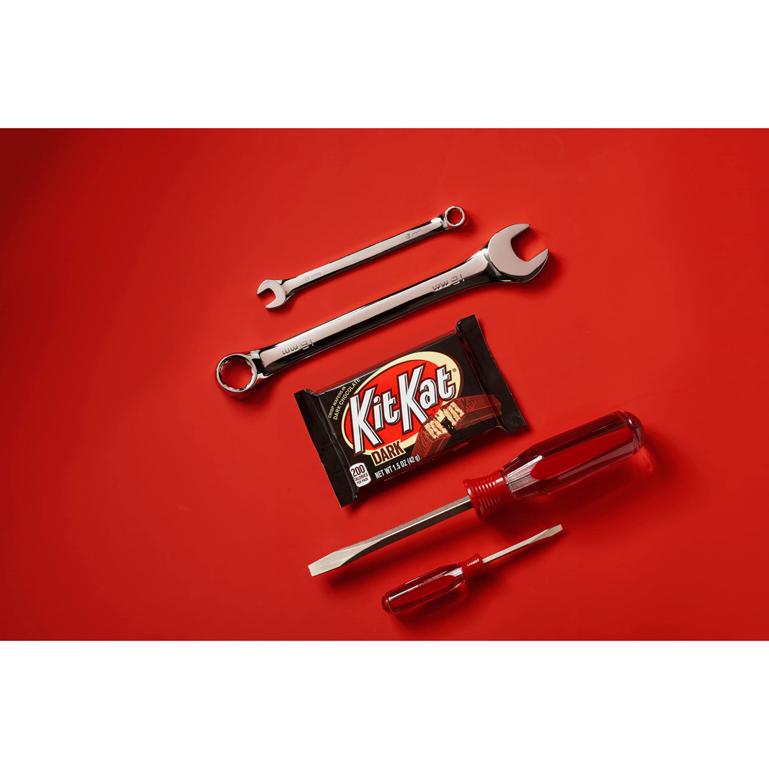 KIT KAT BIG KAT Milk Chocolate Wafer Candy Bars - Bulk 24 Pack (1.5 oz Each) | Perfect for Office Snacks, Party Favors & Halloween Treats