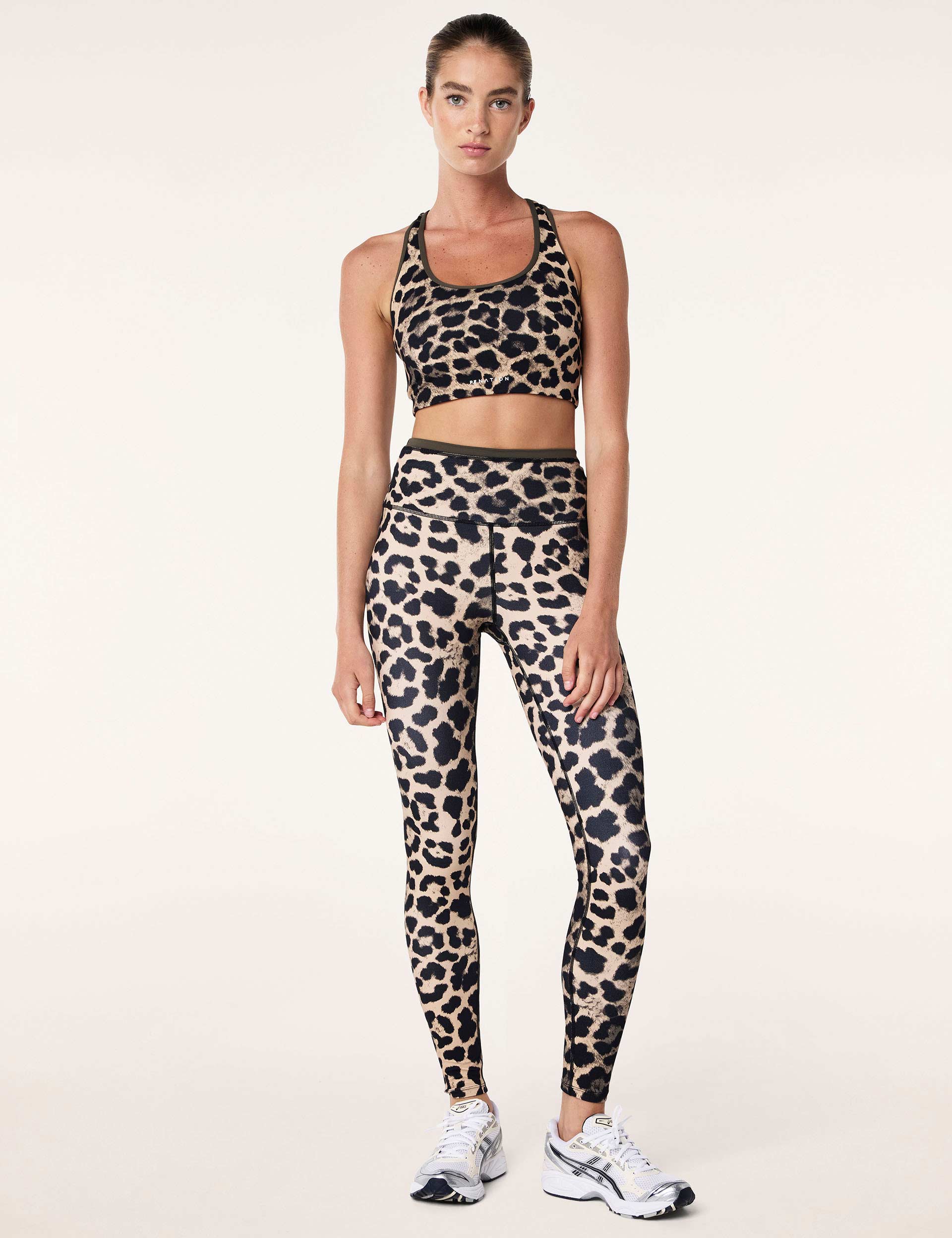 High-Performance Stellar Sports Bra - Leopard Print - Moisture-Wicking & Supportive for Running, Yoga & Gym Workouts