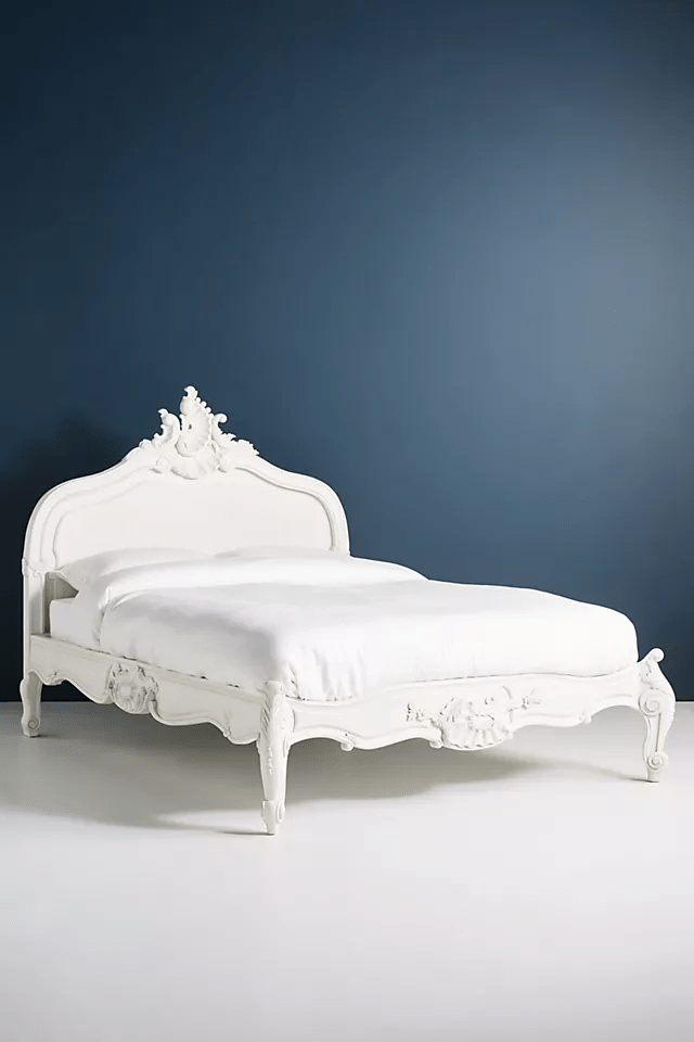 Hand Carved Solid Wooden Menara Bed Frame - Queen Size Wood Platform Bed with Headboard & Footboard - Modern Minimalist Bedroom Furniture for Master Bedroom, Guest Room, or Apartment