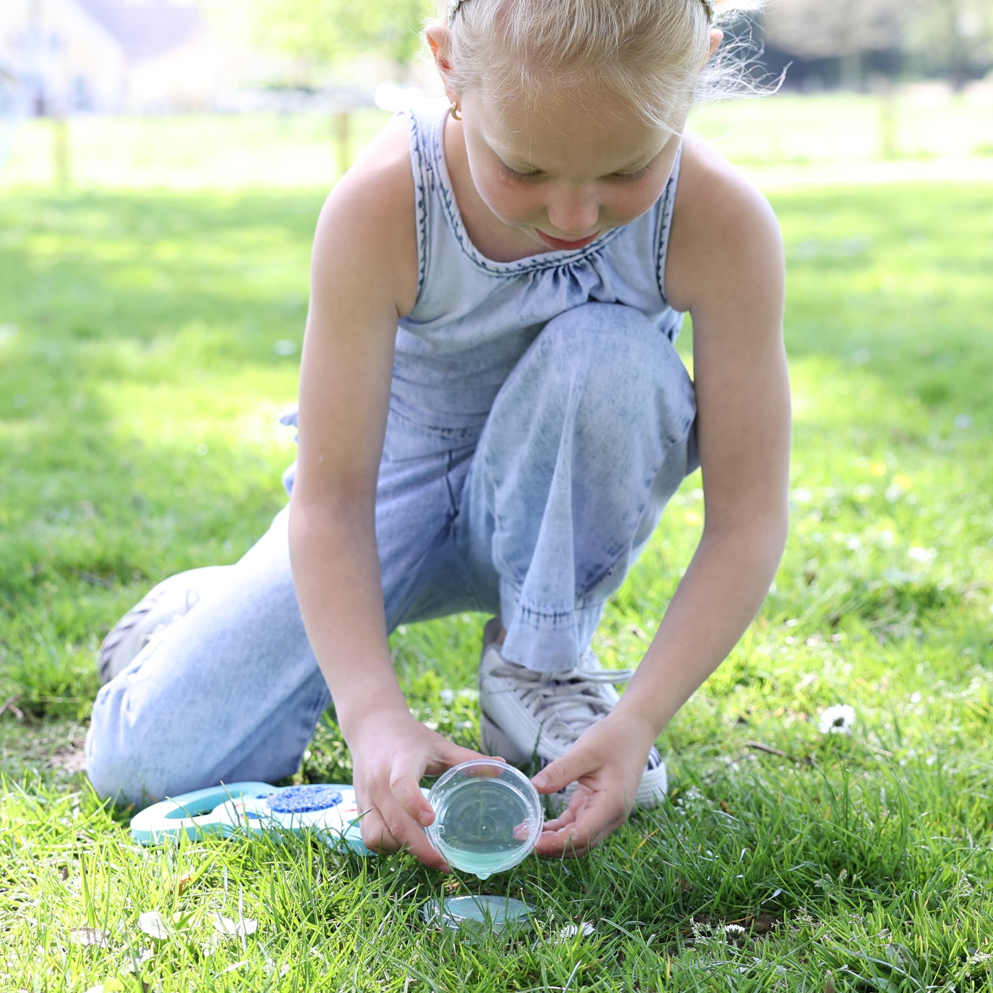 SES Creative Elephant Bubble Maker Toy for Kids - Fun Bubble Foam Blowing Machine - Outdoor Play & Birthday Party Gift - Perfect for Backyard, Park, and Children's Day Activities