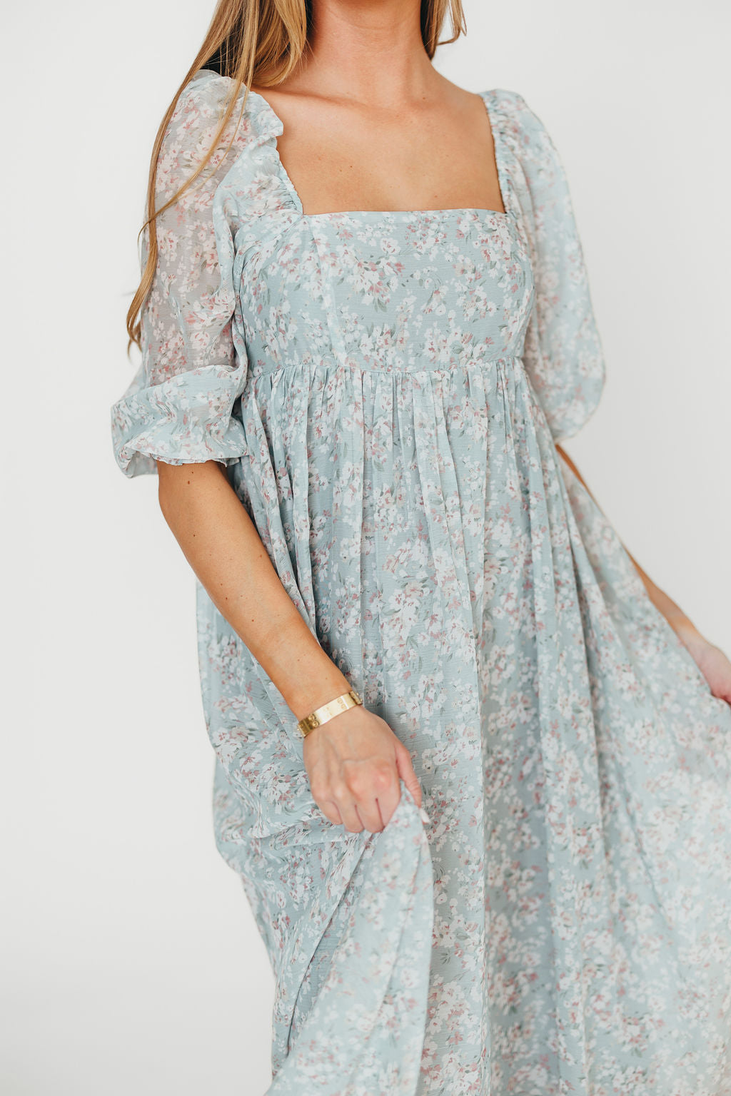 Elegant Sage Green Floral Smocked Maxi Dress for Women - Bump Friendly Maternity & Inclusive Sizing (S-3XL) - Perfect for Summer Weddings, Beach Vacations & Casual Outings