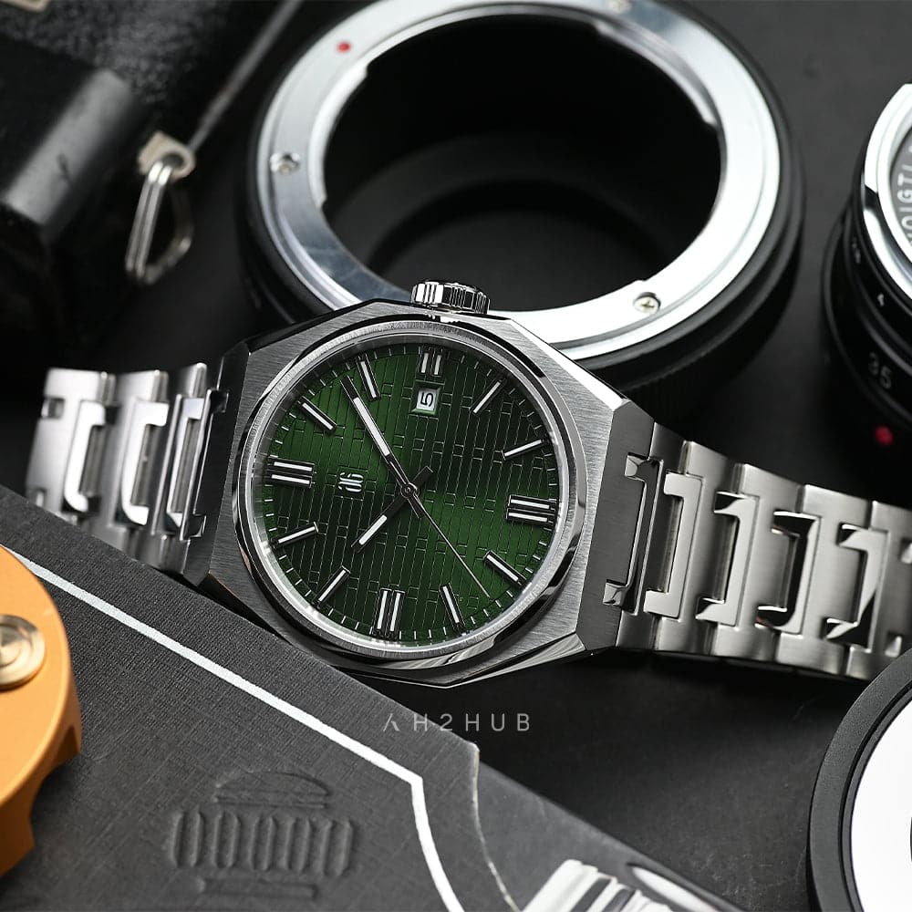 AG Collective Men's Watch - Green Dial, Silver Stainless Steel Strap (Model G 8048 S GN) | Waterproof Casual & Dress Watch for Business, Outdoor & Everyday Wear