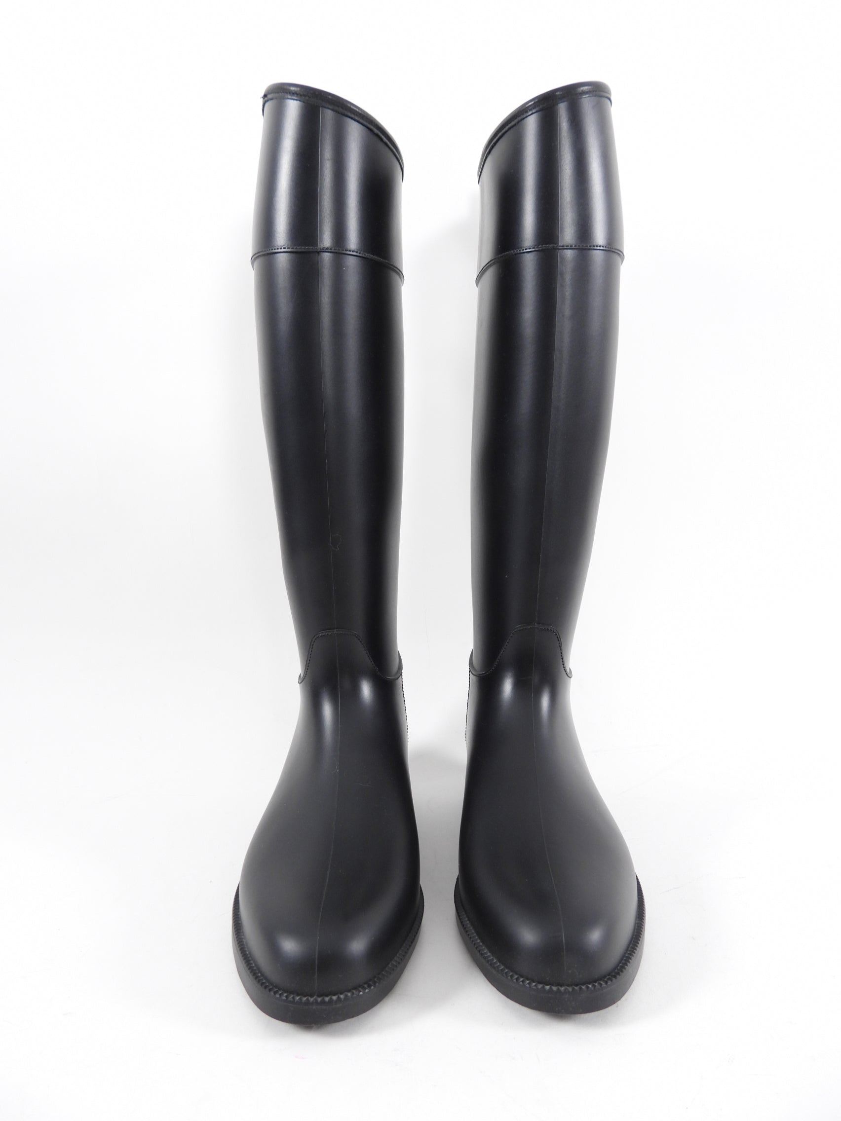 Burberry Black Rubber Riding Boots - Size 39 / 8.5 - Waterproof Equestrian Boots for Women, Perfect for Horseback Riding & Outdoor Adventures