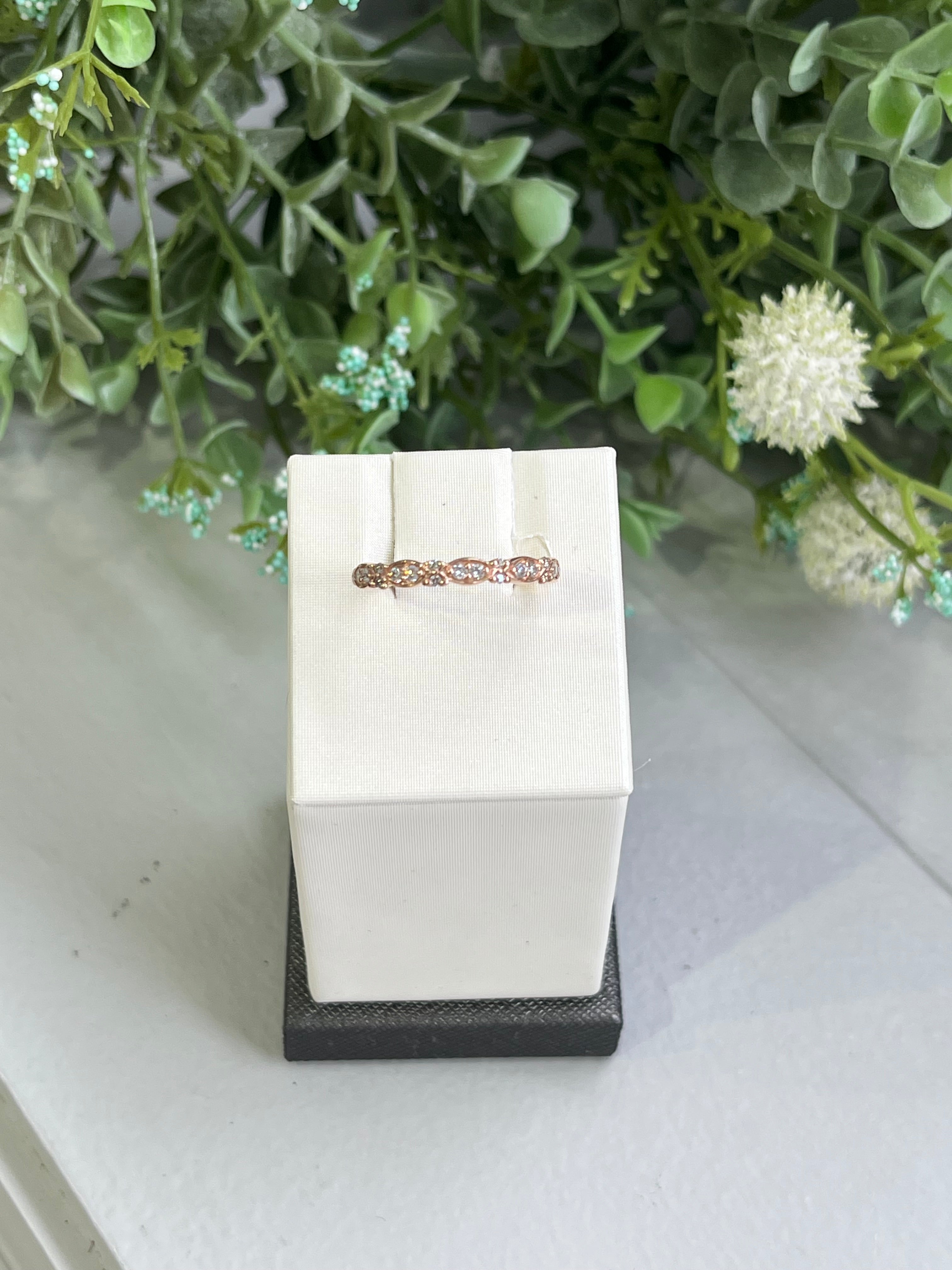 10K Rose Gold Diamond Band Ring for Women - Elegant Stackable Wedding & Anniversary Jewelry Gift for Her - Perfect for Everyday Wear & Special Occasions