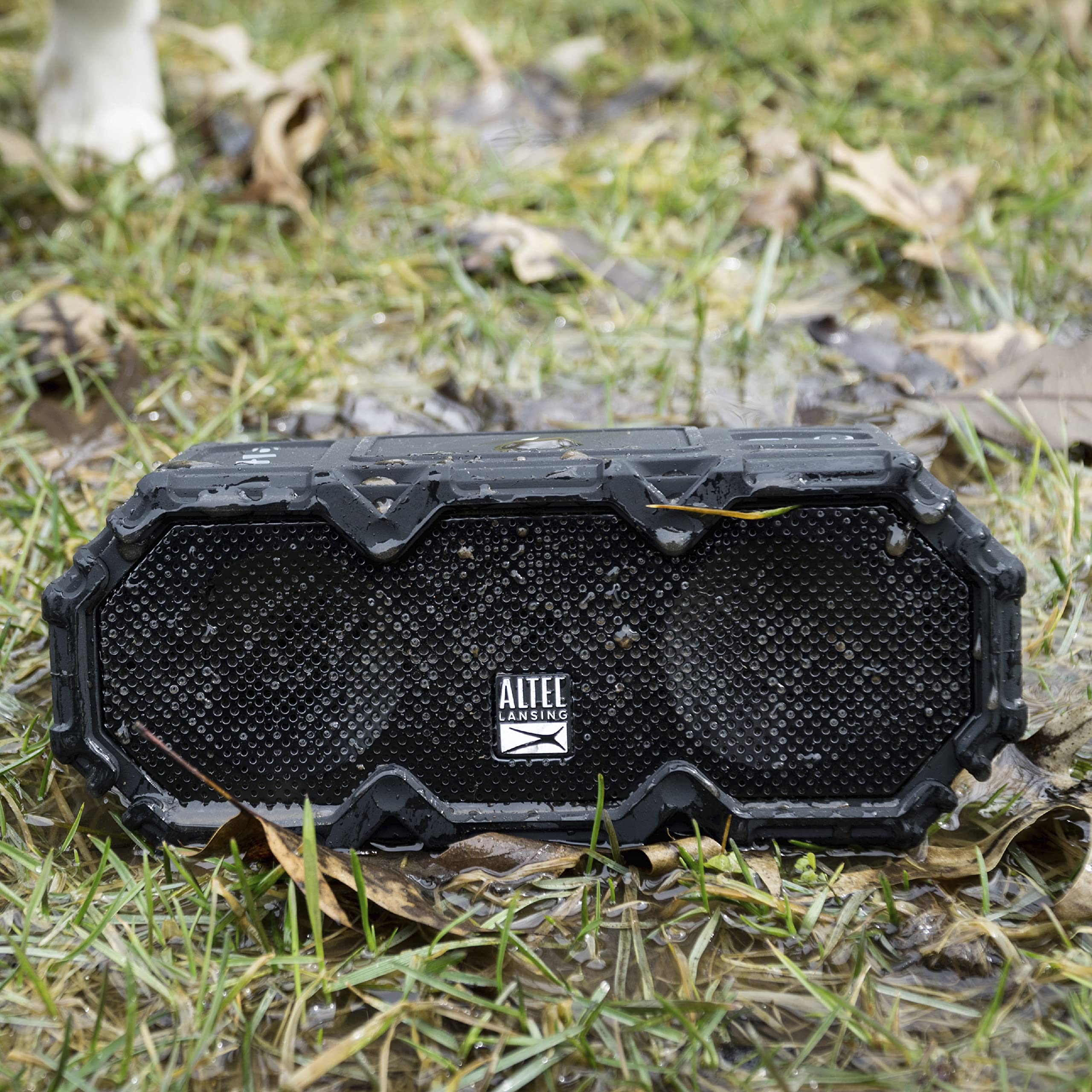 Altec Lansing x Realtree® IMW580 Rugged Bluetooth Speaker with Qi Wireless Charging | 20-Hour Battery Life | IP67 Waterproof | Heavy-Duty Design | LED Lights | 100ft Wireless Range | Voice Assistant | Perfect for Camping, Hiking & Outdoor Adventures
