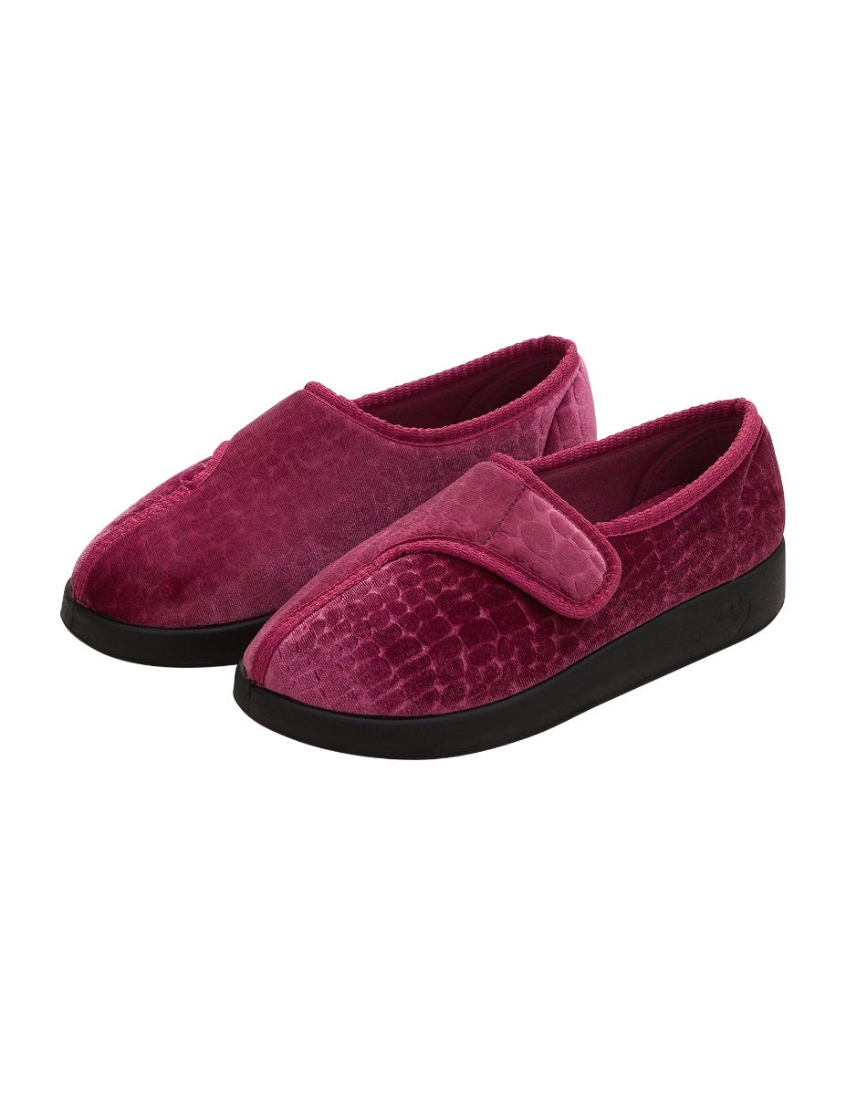 Women's Extra Wide Comfort Slippers with Easy Closure - Cozy Non-Slip House Shoes for Relaxing at Home, Indoor & Outdoor Wear