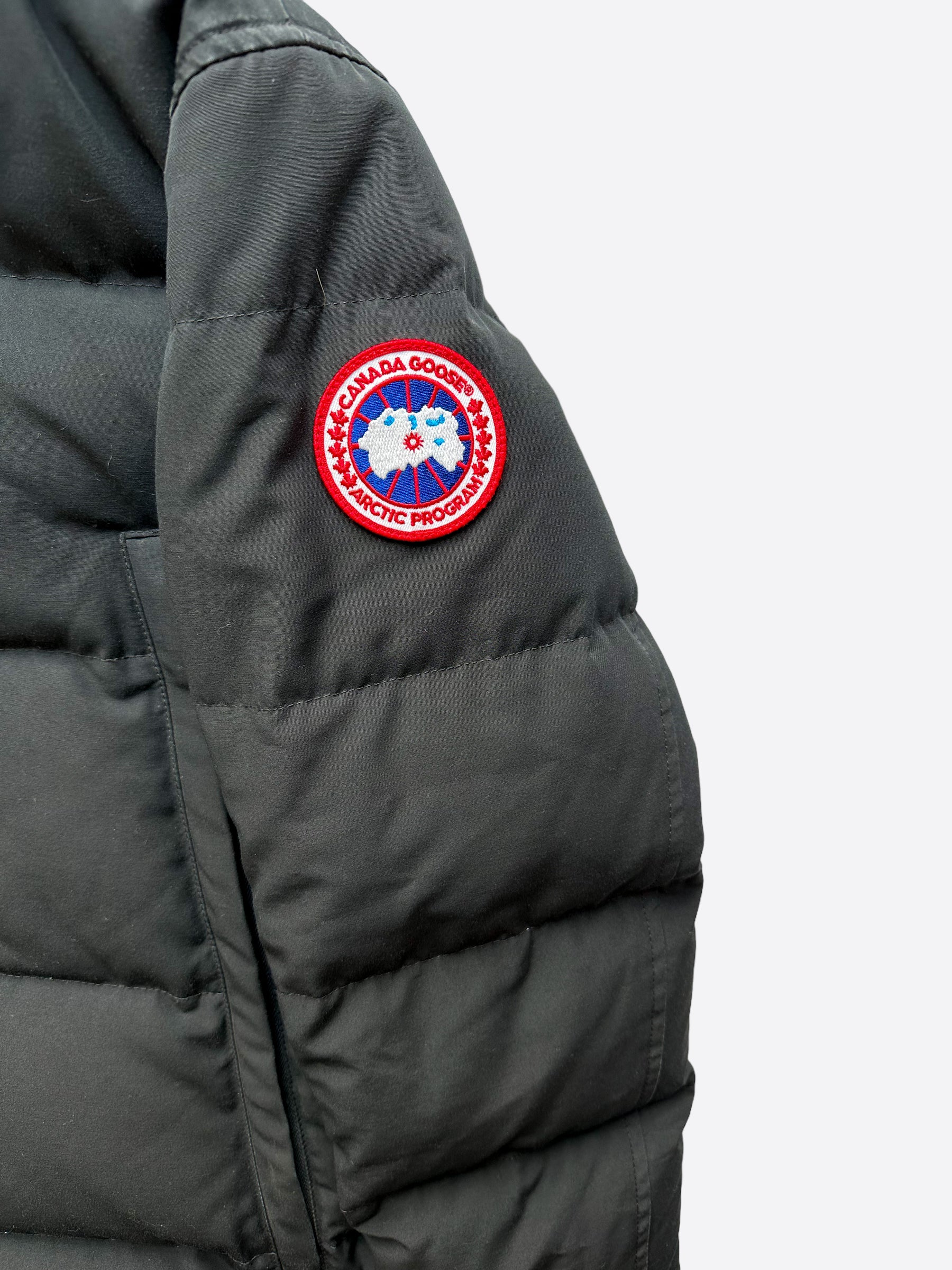Canada Goose Black Wyndham Men's Winter Jacket - Premium Waterproof Parka for Extreme Cold Weather - Perfect for Skiing, Hiking & Outdoor Adventures