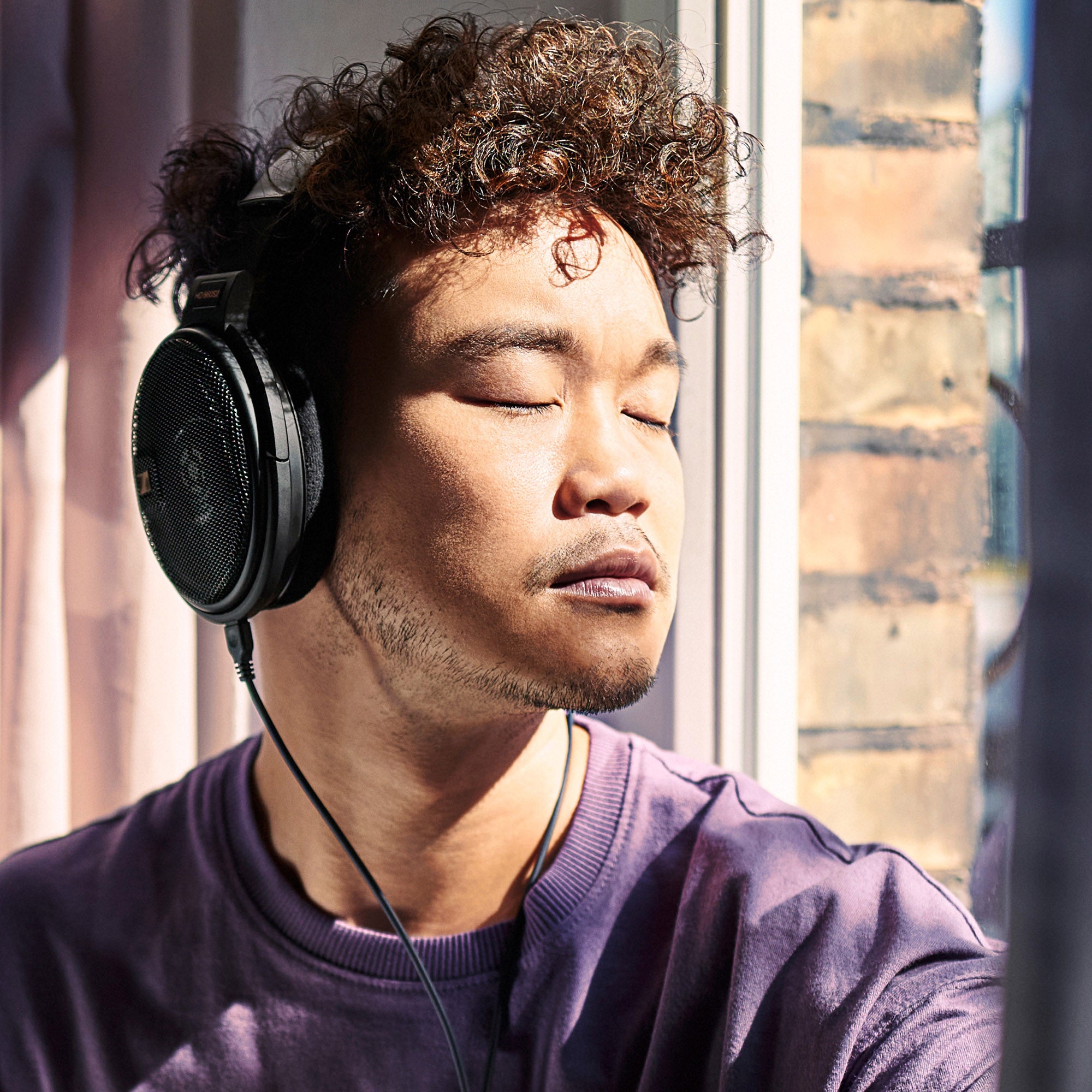 Sennheiser HD660S2 Open Back Headphones - Premium Audiophile Headset for Music & Gaming - High-Fidelity Sound, Comfortable Over-Ear Design - Perfect for Studio Recording, Streaming & Home Entertainment