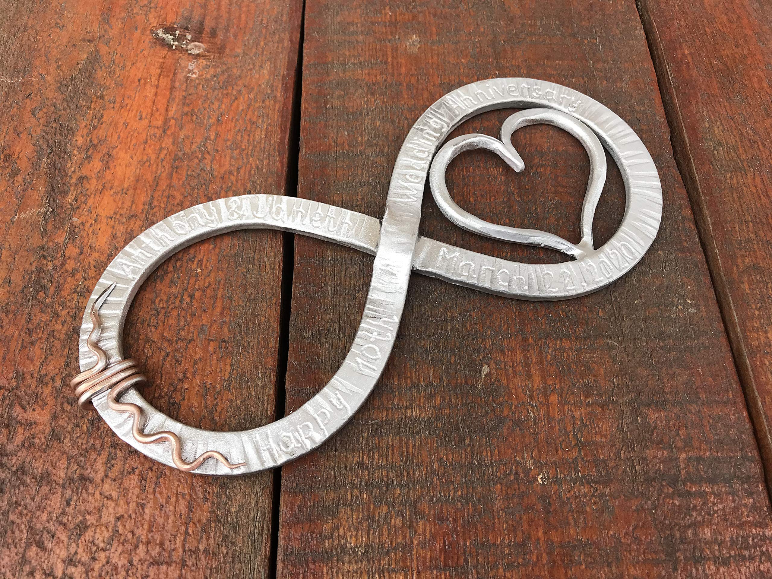 Infinity Sign Tin Gift - 10th Anniversary Present for Couples, Aluminum Keepsake for Her & Him - Perfect for Romantic Celebrations & Home Decor