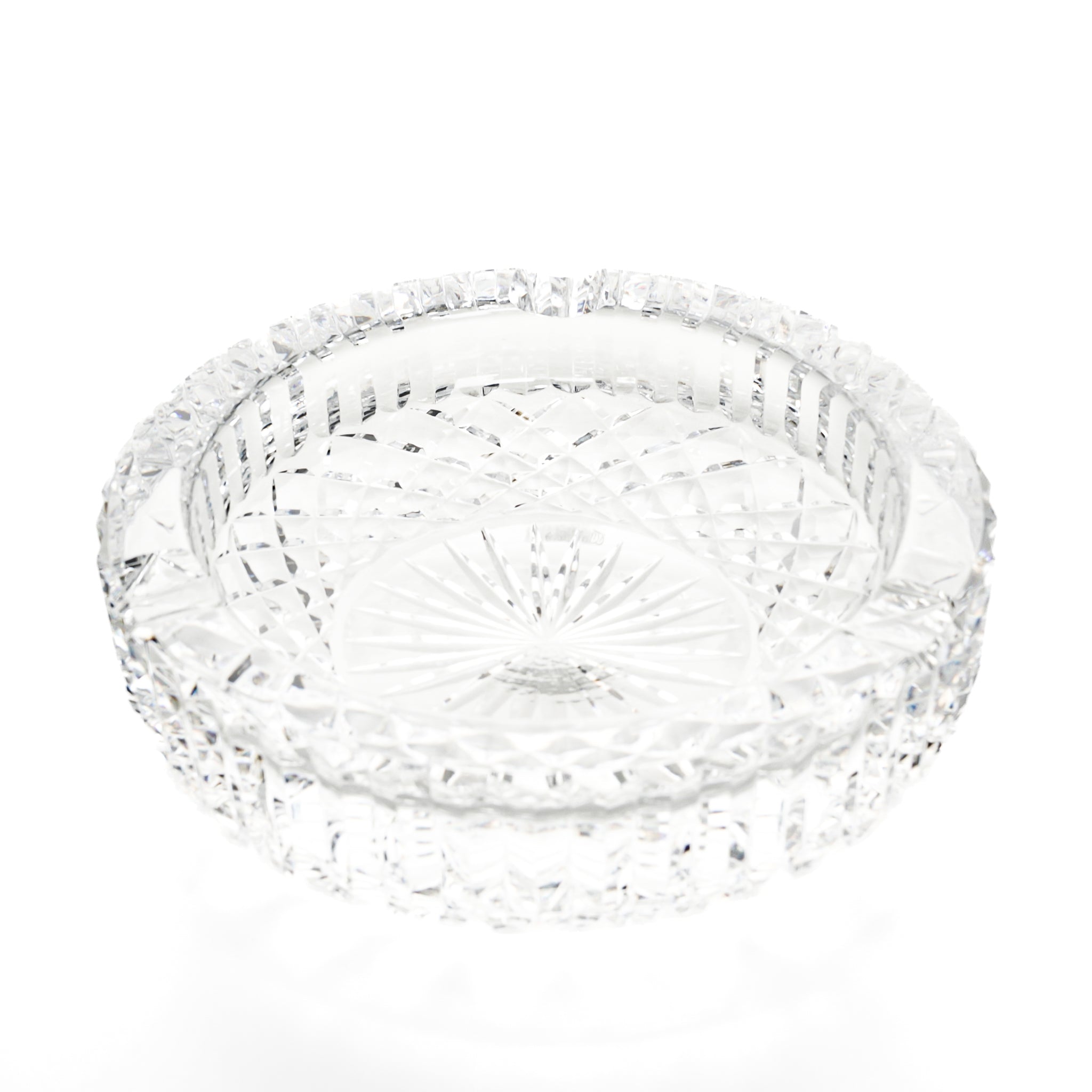 Luxury WATERFORD CRYSTAL Cut Glass Ashtray - Premium Crystal Smoking Accessory for Home, Office & Gifts - Elegant Desktop Decor for Cigars & Cigarettes