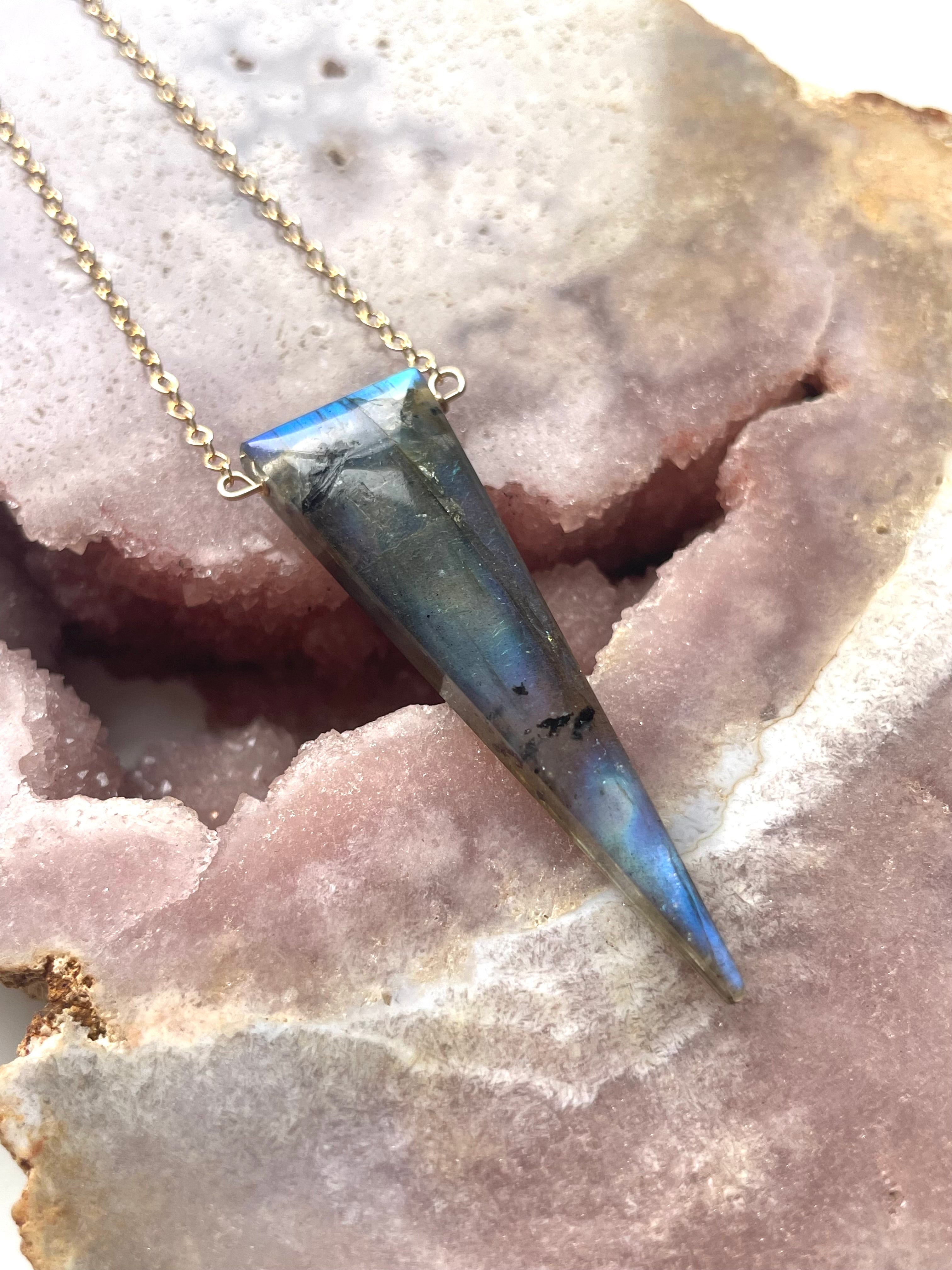 Labradorite Dagger Point Necklace - 16