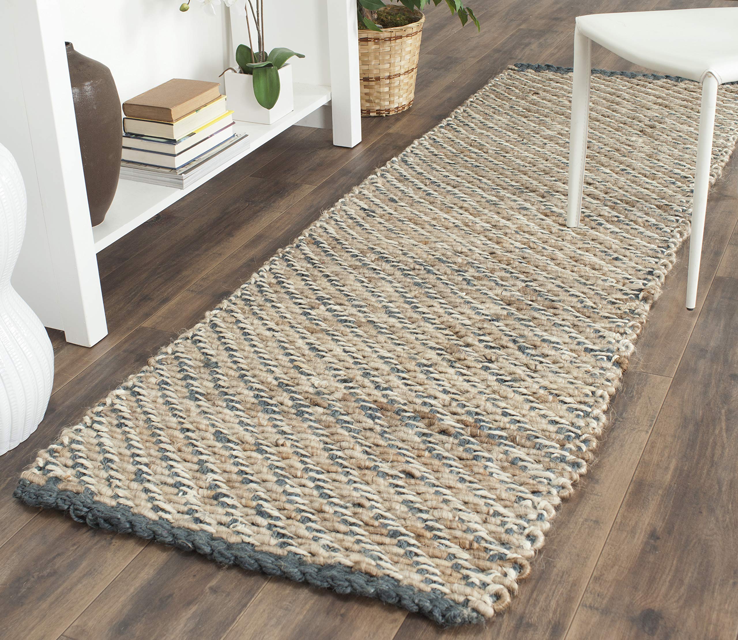 SAFAVIEH Handmade Jute Runner Rug 2'6